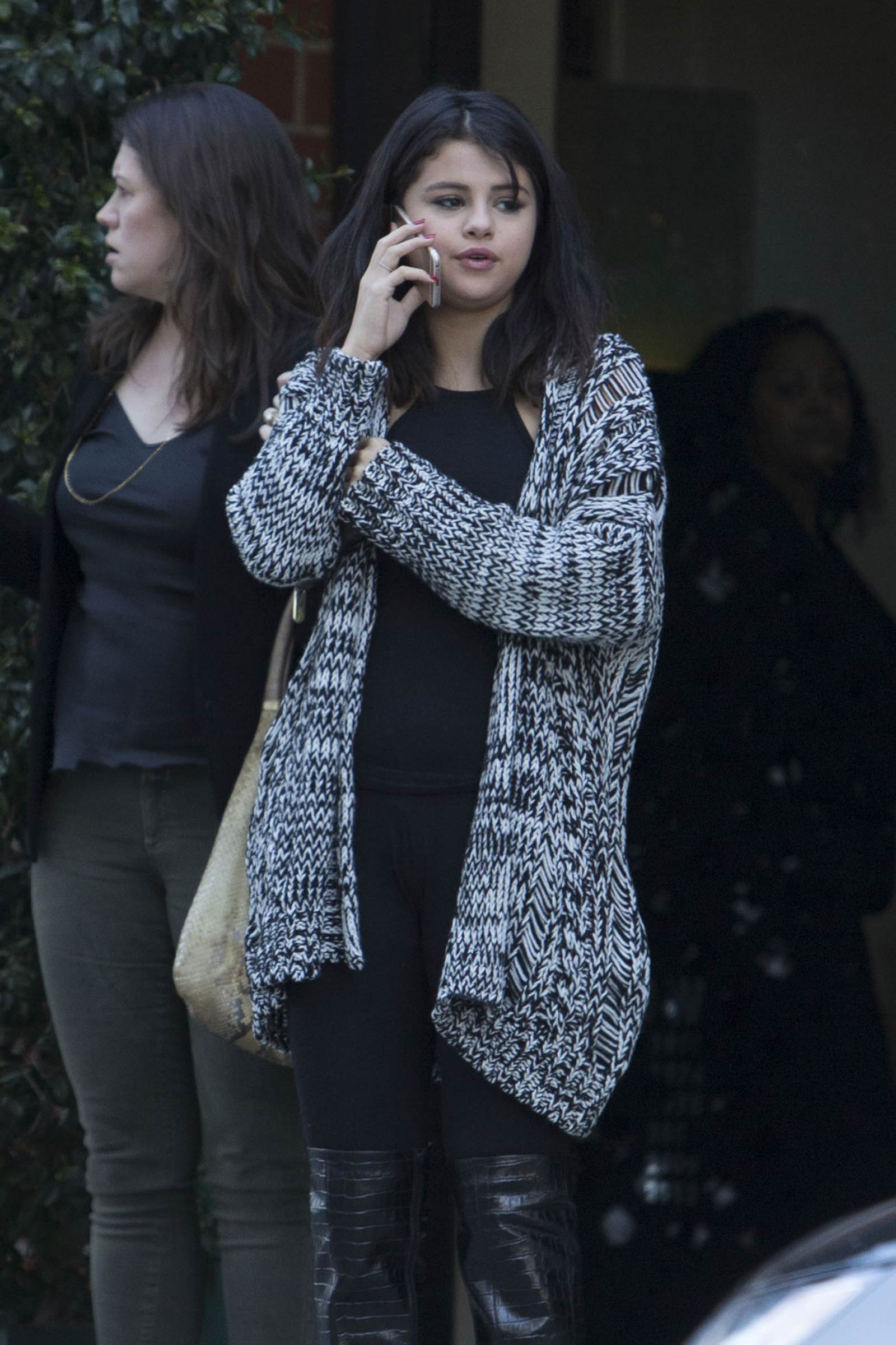 Selena Gomez leaving Mr Chows