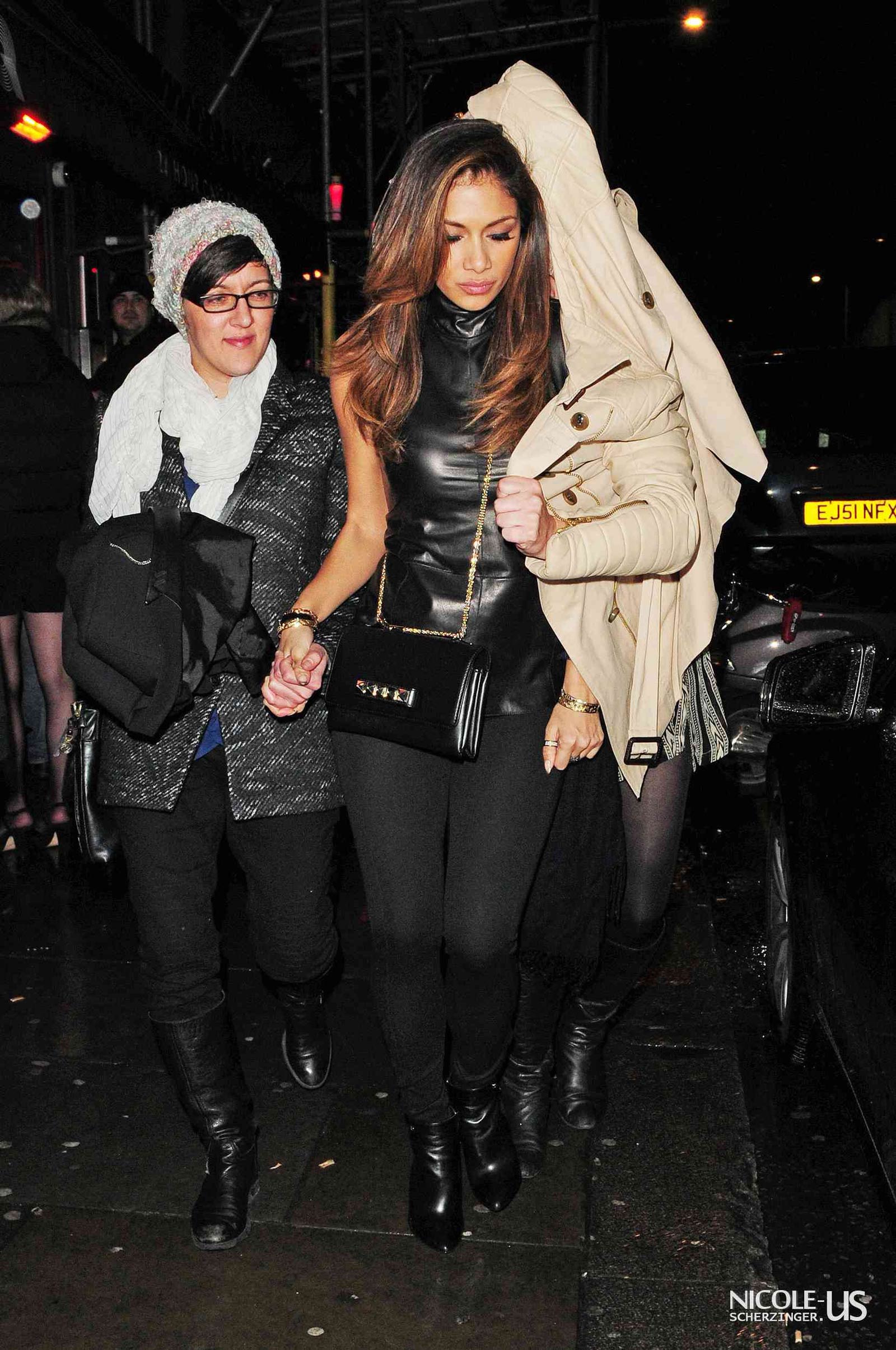 Nicole Scherzinger leaving VQ 24HQ cafe