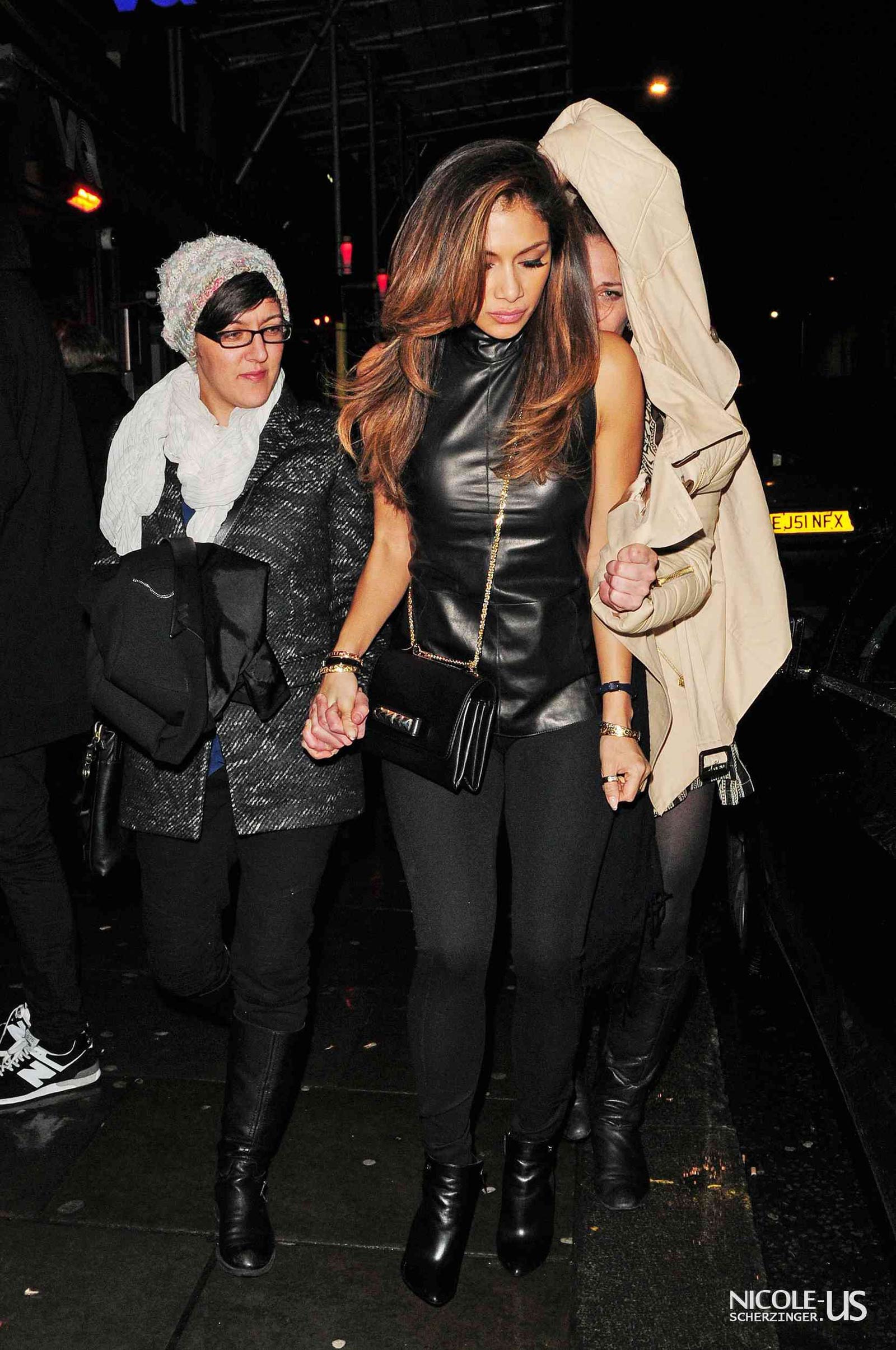 Nicole Scherzinger leaving VQ 24HQ cafe