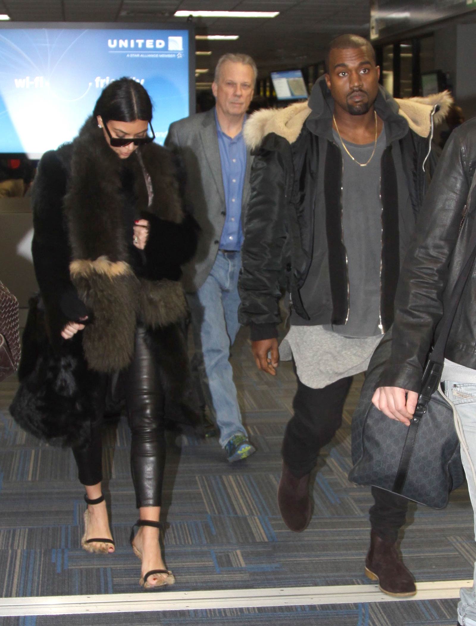 Kim Kardashian arriving at Washington Dulles International Airport