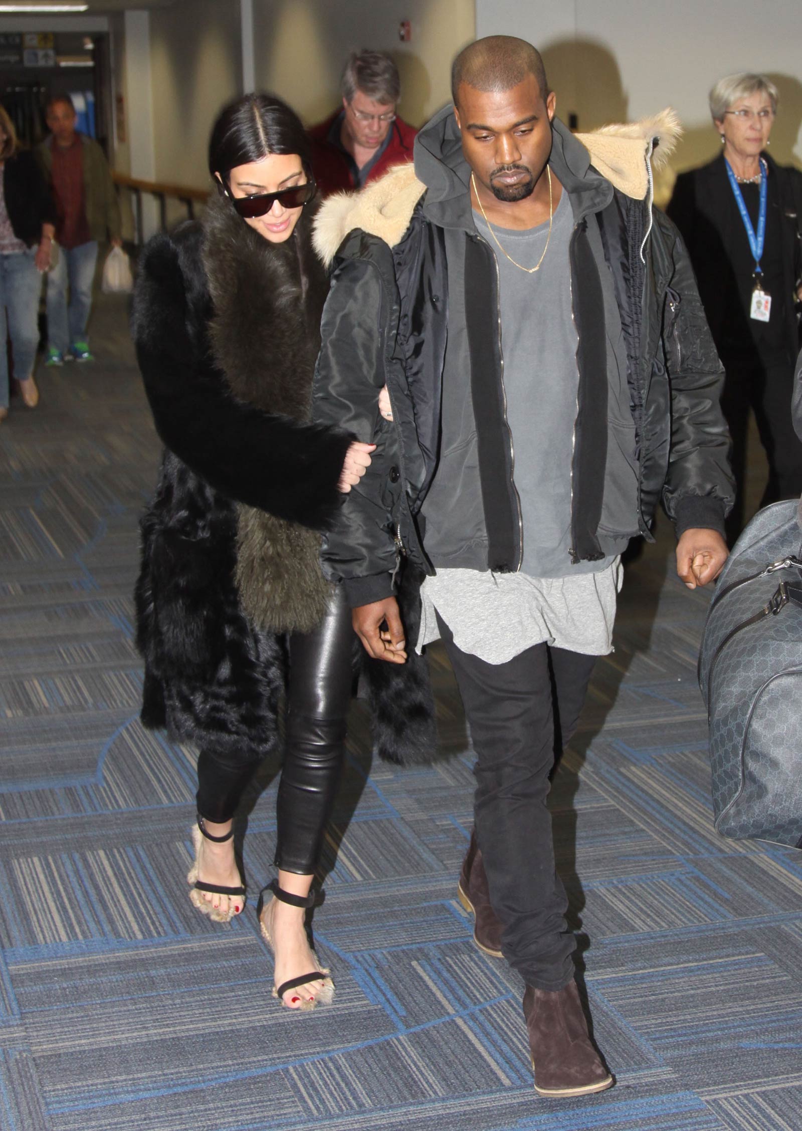 Kim Kardashian arriving at Washington Dulles International Airport