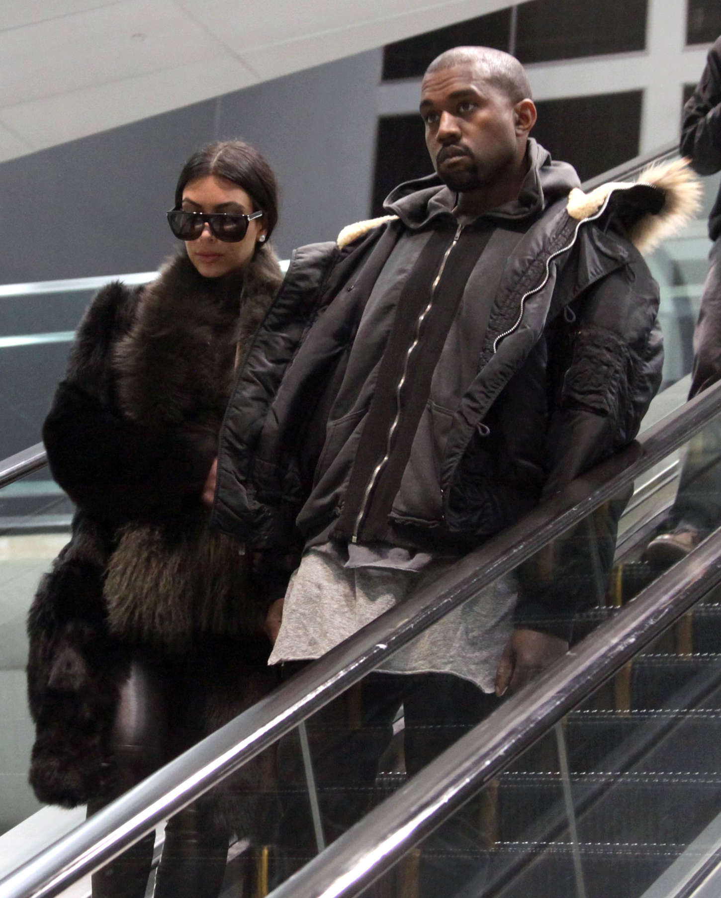 Kim Kardashian arriving at Washington Dulles International Airport