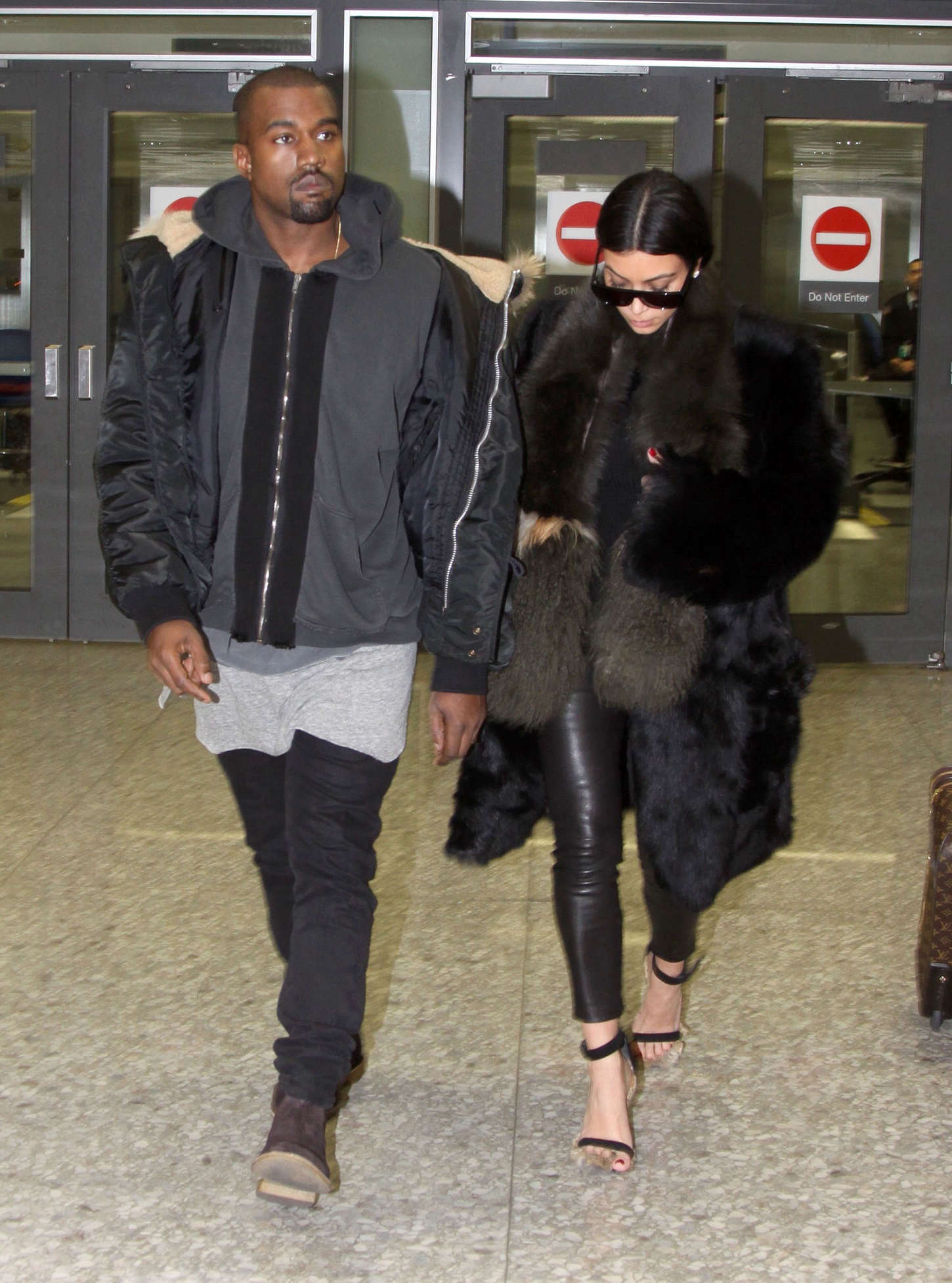 Kim Kardashian arriving at Washington Dulles International Airport