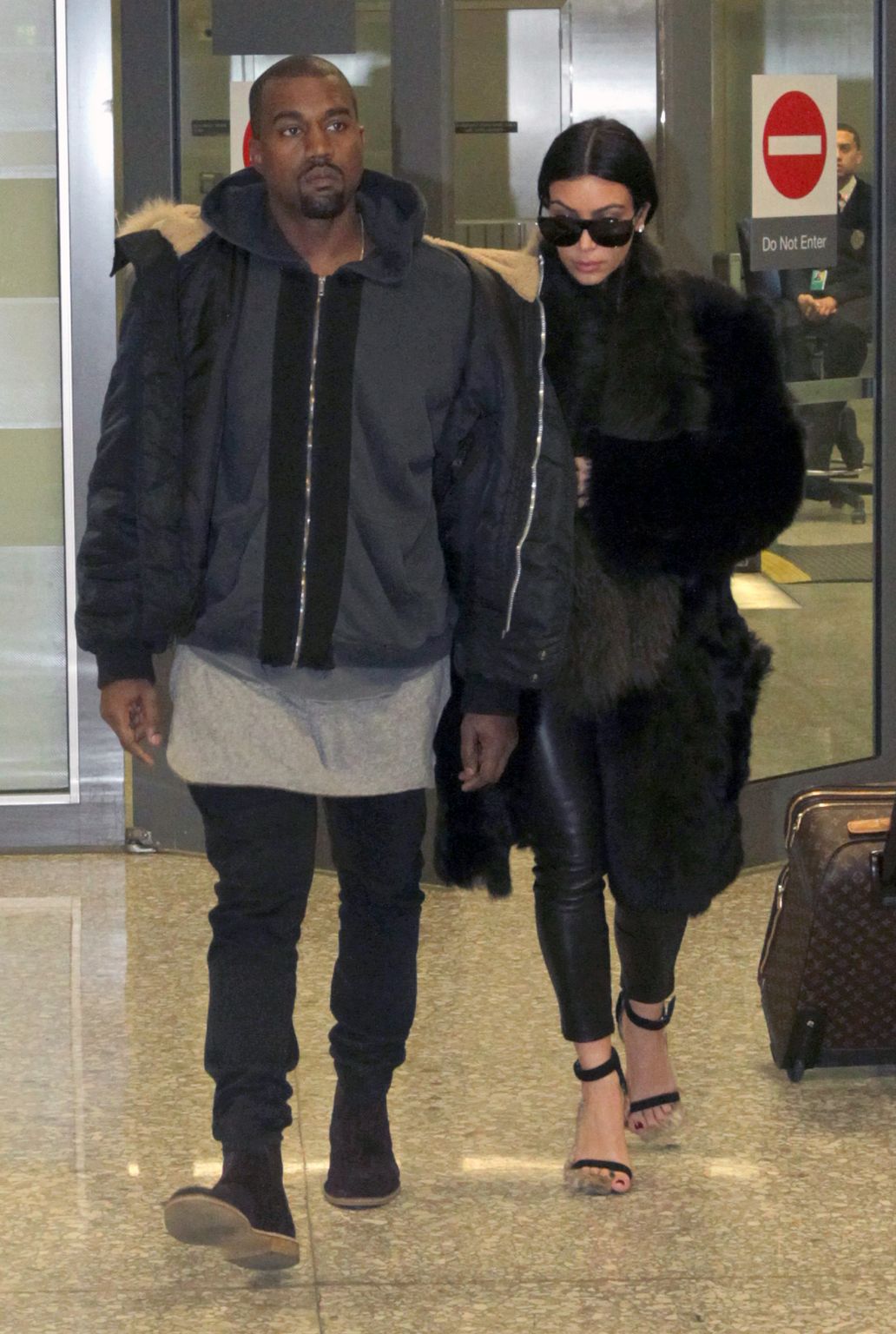 Kim Kardashian arriving at Washington Dulles International Airport