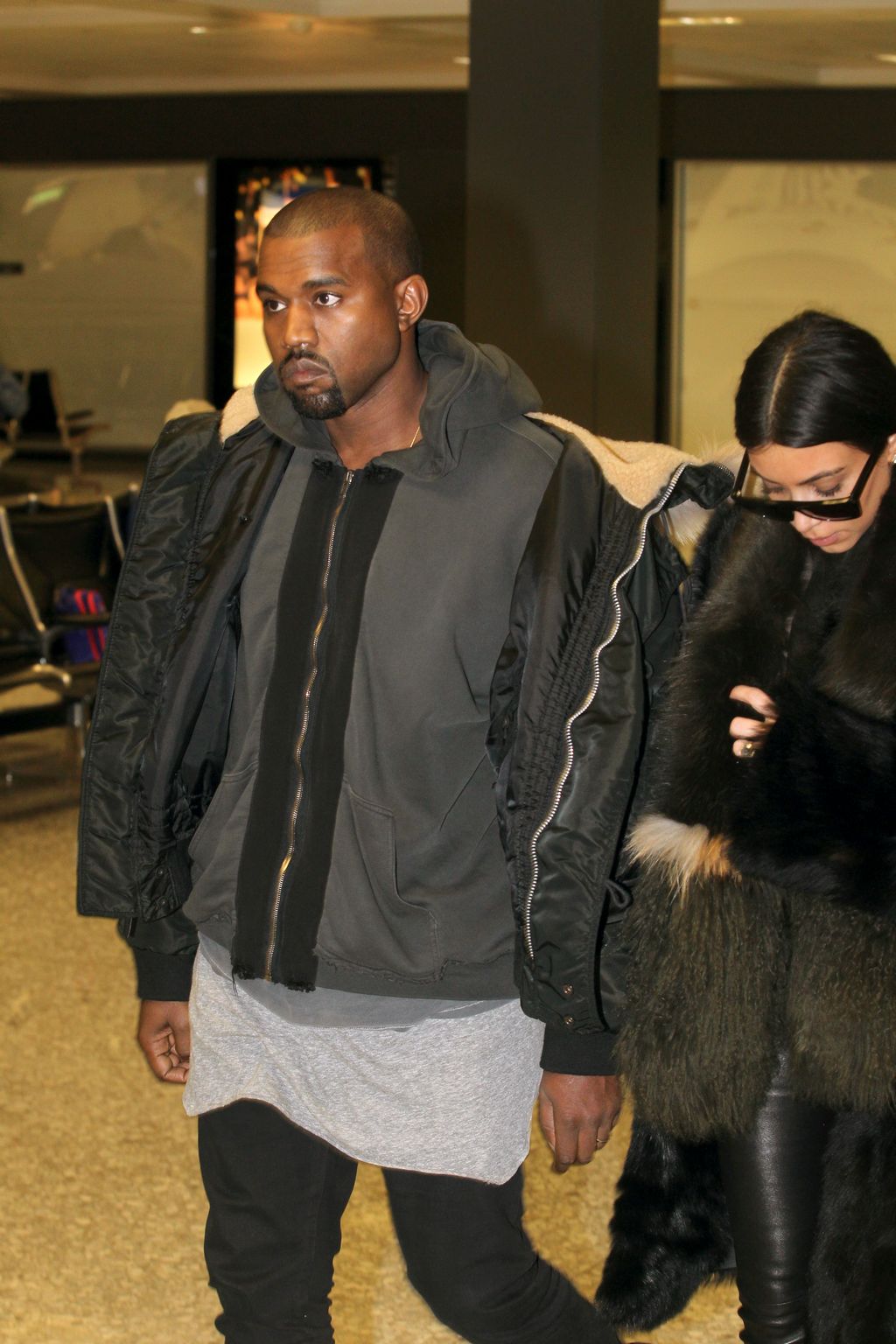 Kim Kardashian arriving at Washington Dulles International Airport