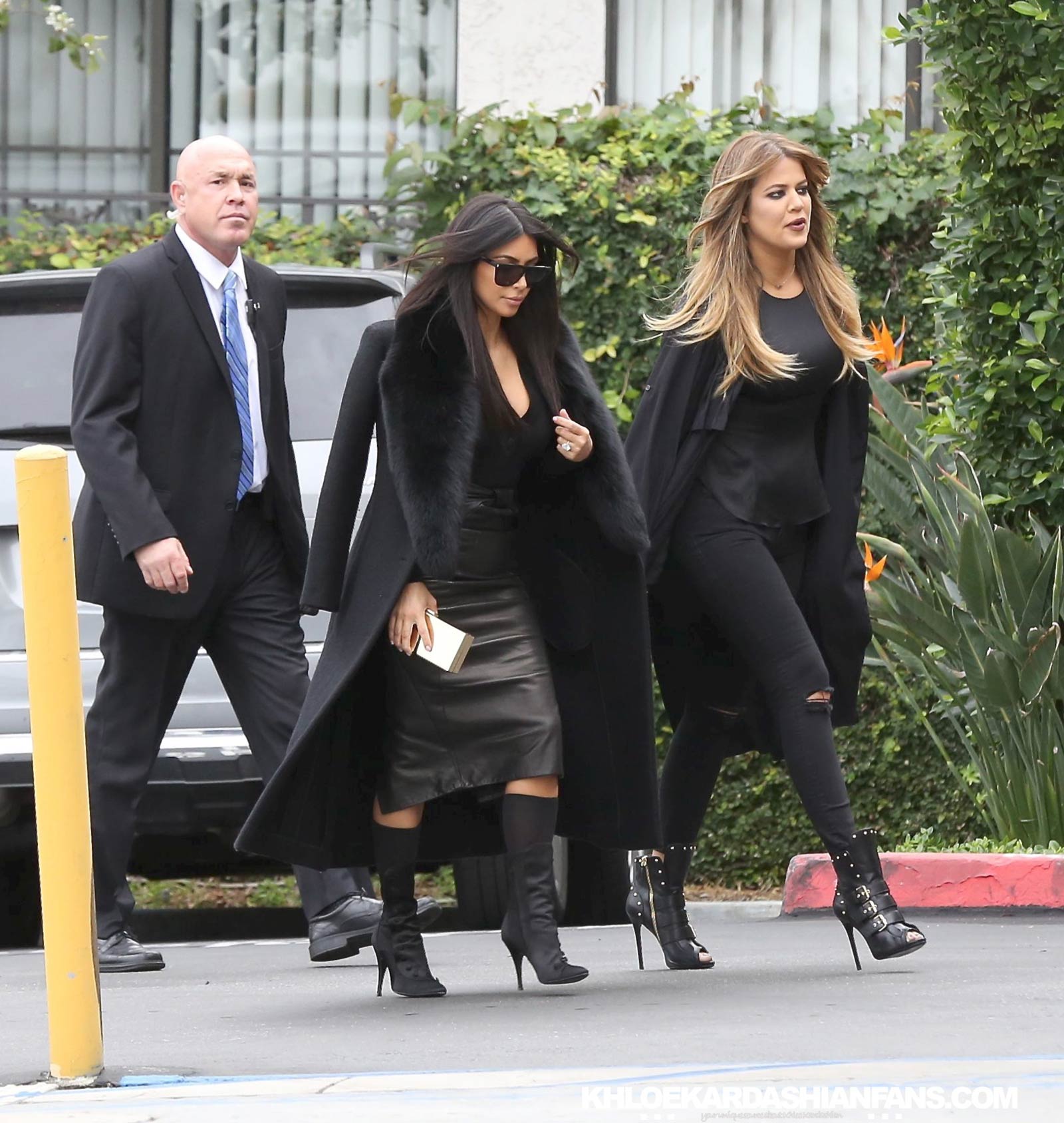 Kim & Khloe Kardashian arriving at Jenner Communications