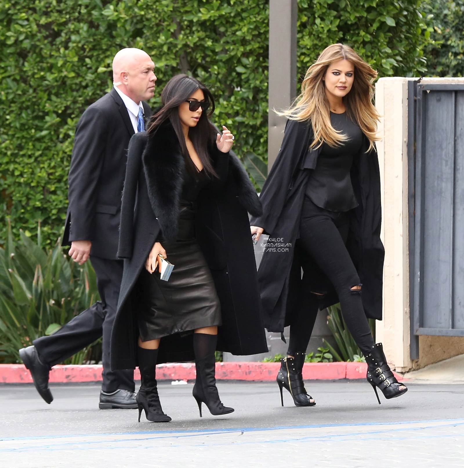 Kim & Khloe Kardashian arriving at Jenner Communications