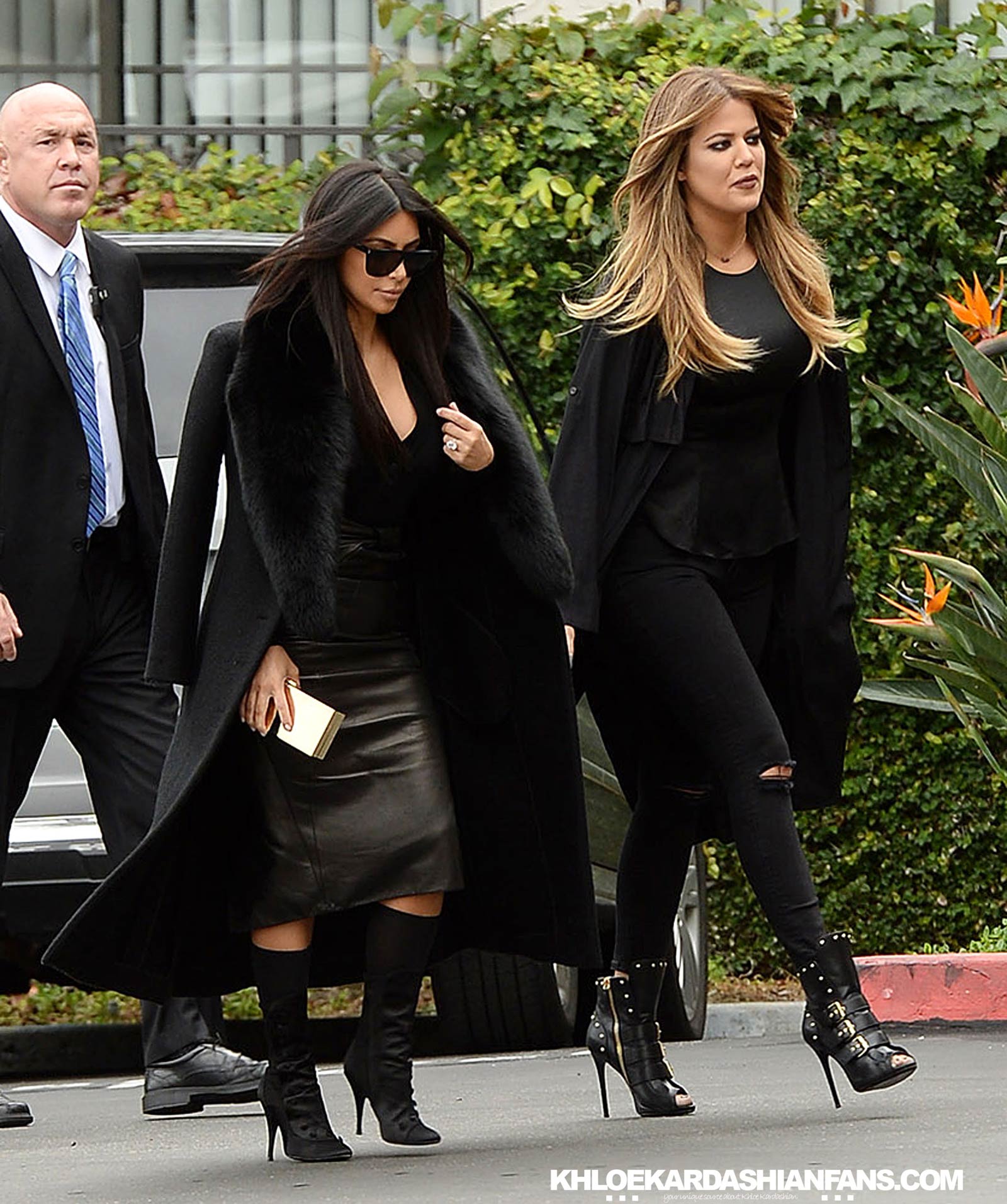 Kim & Khloe Kardashian arriving at Jenner Communications