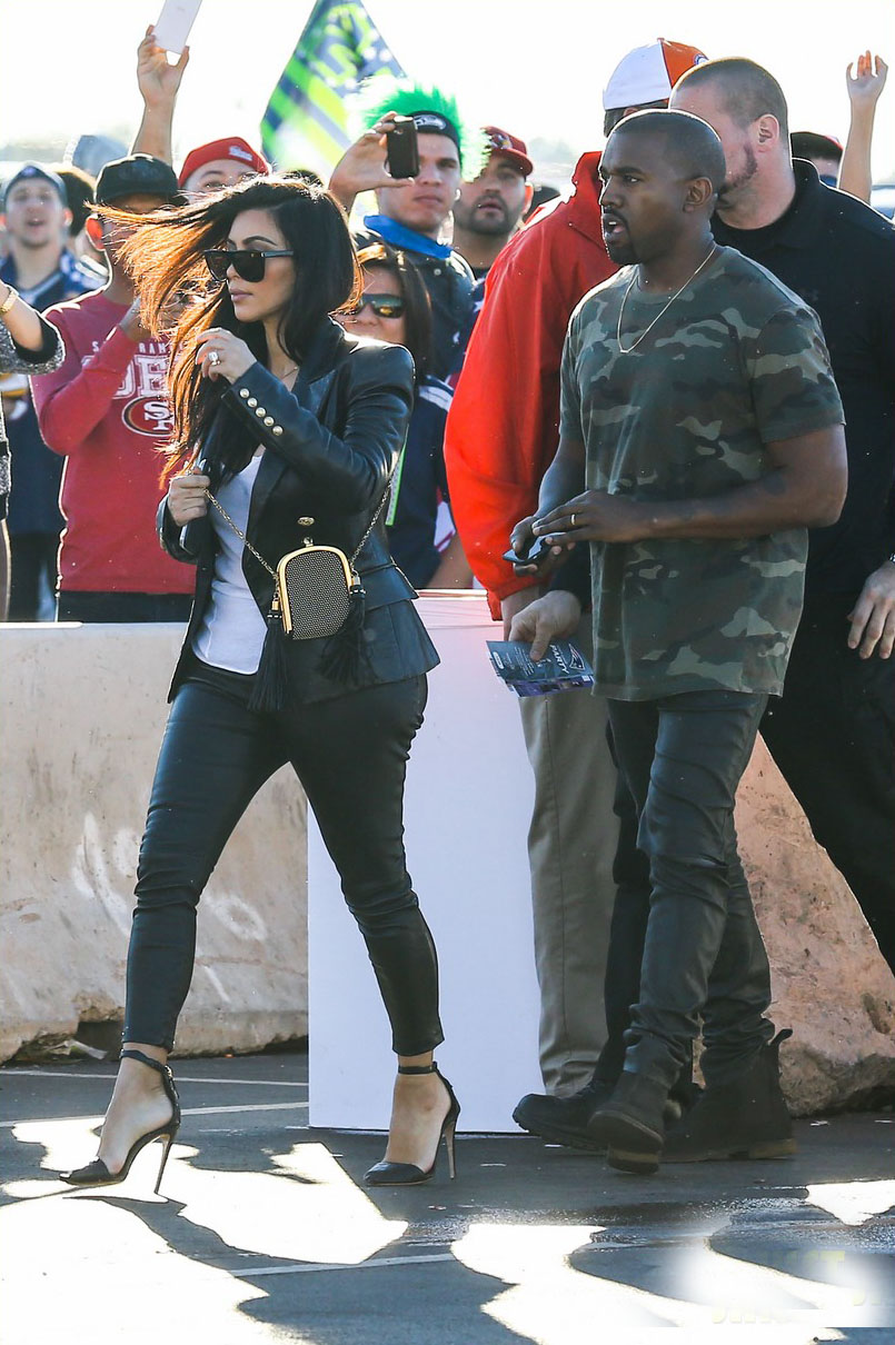 Kim Kardashian arrives for the 2015 Super Bowl