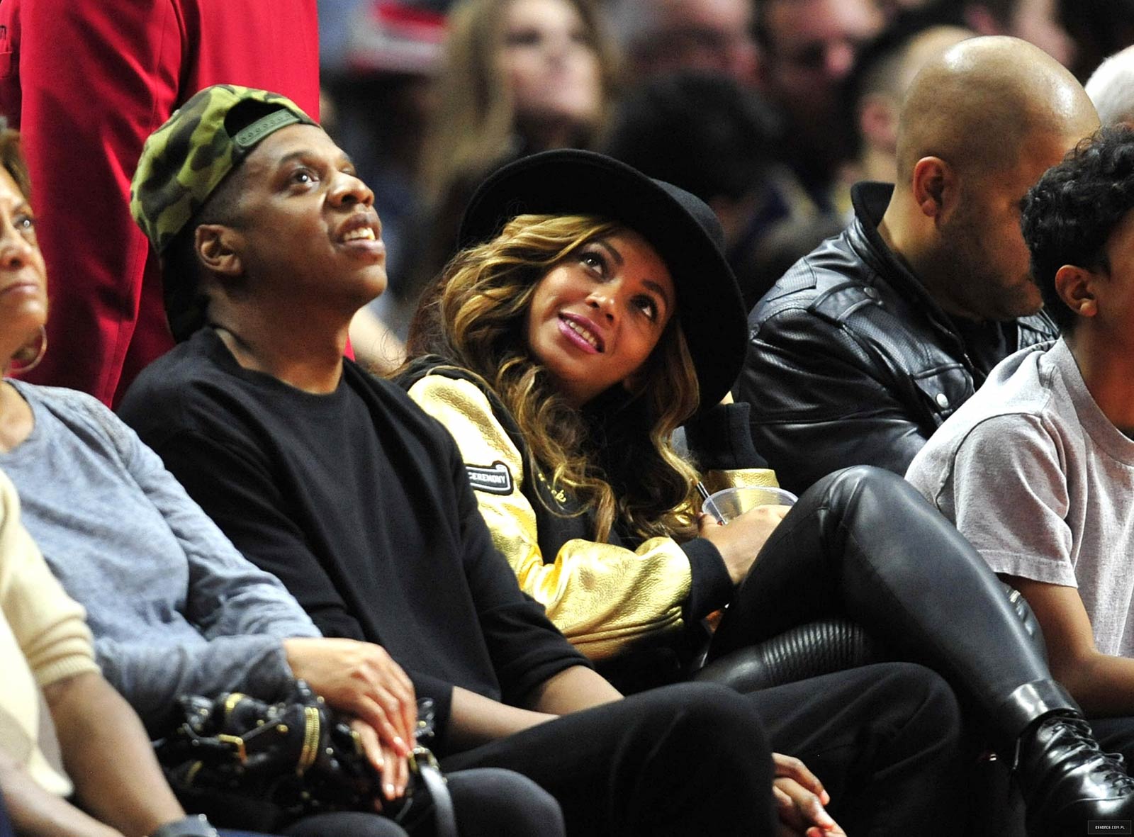 Beyonce attends Los Angeles Clippers vs Cleveland Cavaliers game