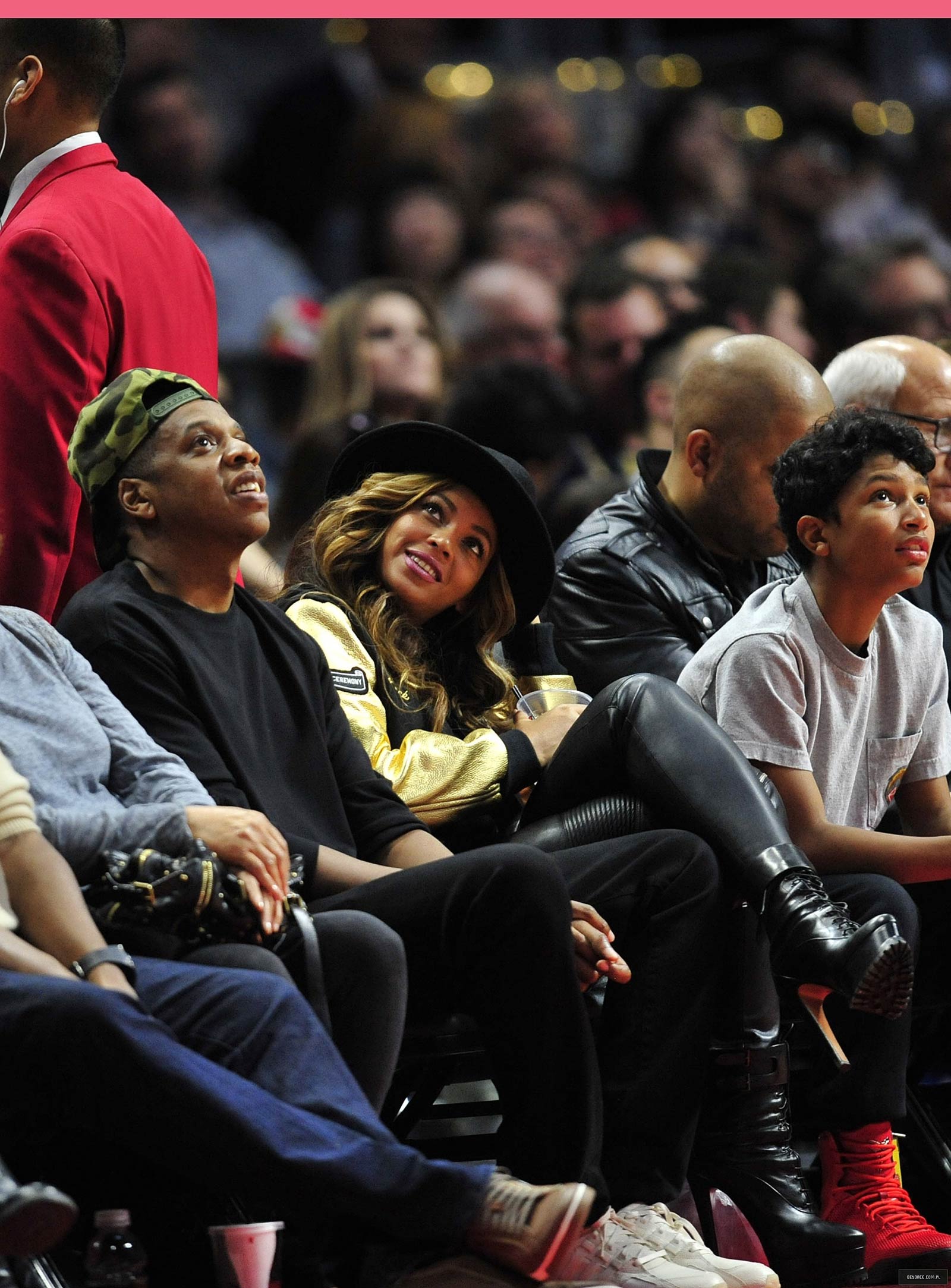 Beyonce attends Los Angeles Clippers vs Cleveland Cavaliers game