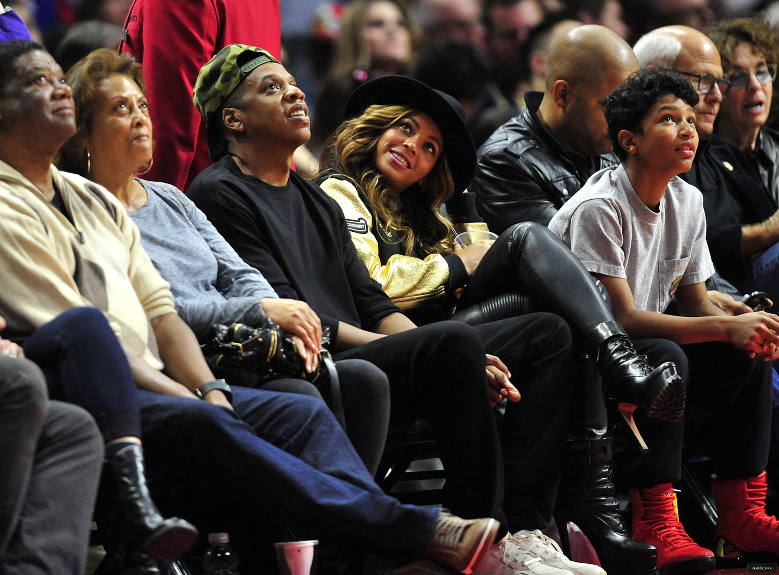 Beyonce attends Los Angeles Clippers vs Cleveland Cavaliers game