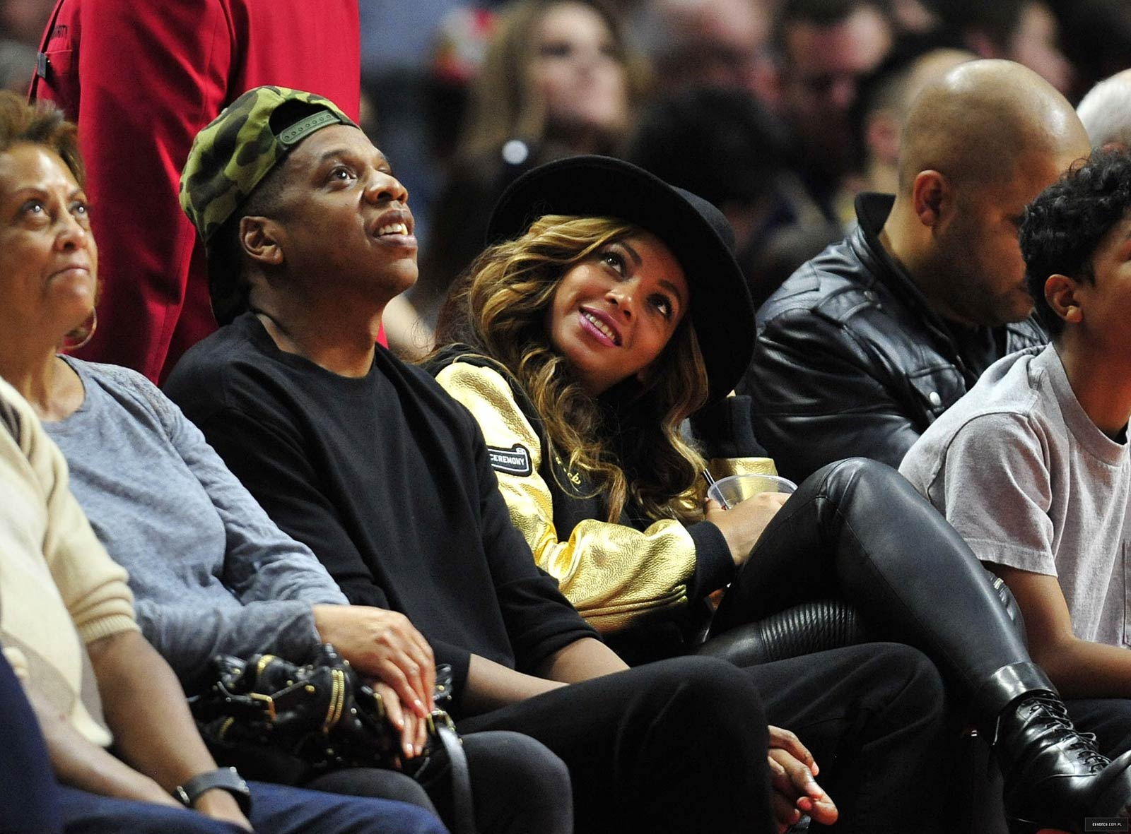 Beyonce attends Los Angeles Clippers vs Cleveland Cavaliers game