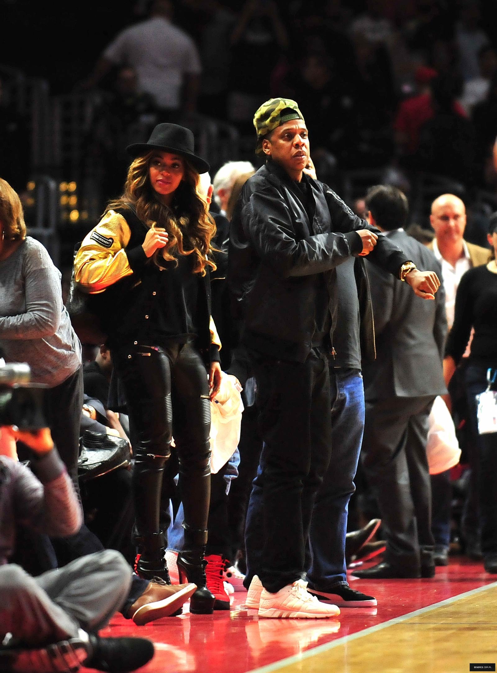 Beyonce attends Los Angeles Clippers vs Cleveland Cavaliers game