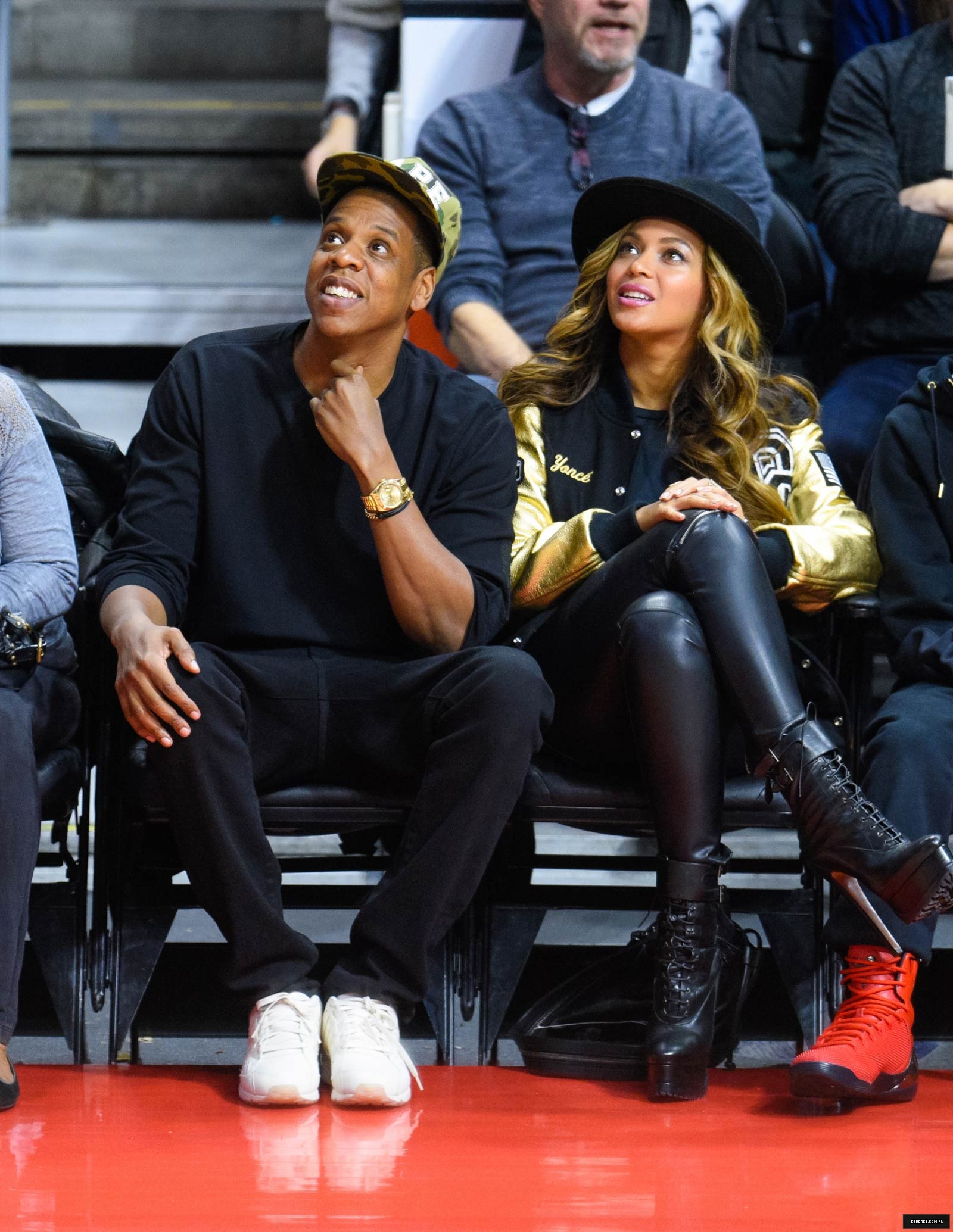 Beyonce attends Los Angeles Clippers vs Cleveland Cavaliers game