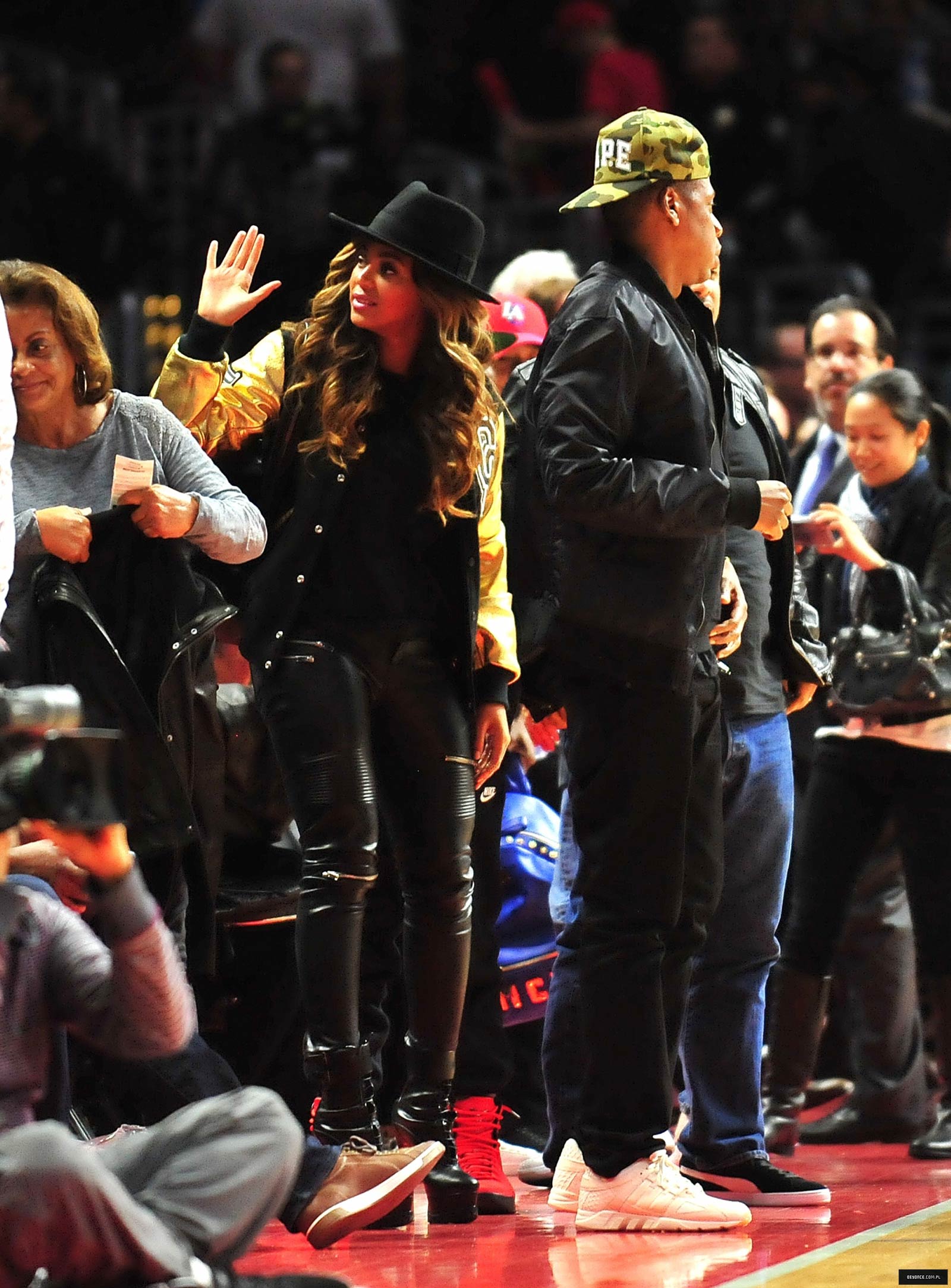 Beyonce attends Los Angeles Clippers vs Cleveland Cavaliers game