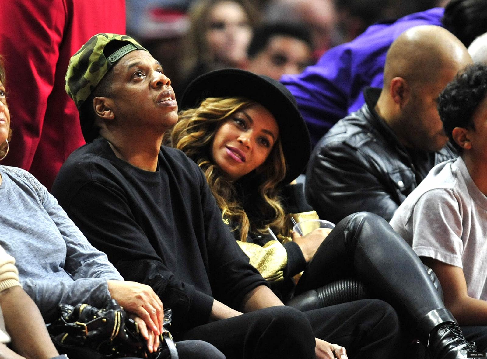 Beyonce attends Los Angeles Clippers vs Cleveland Cavaliers game