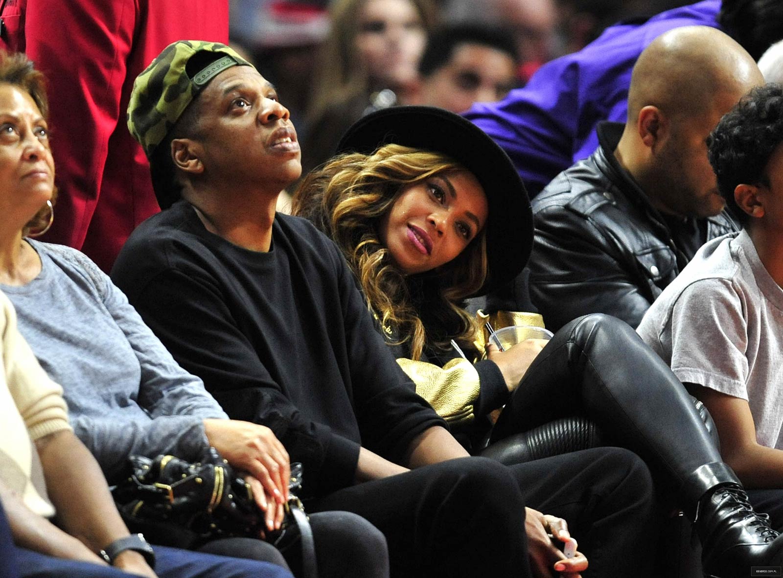 Beyonce attends Los Angeles Clippers vs Cleveland Cavaliers game