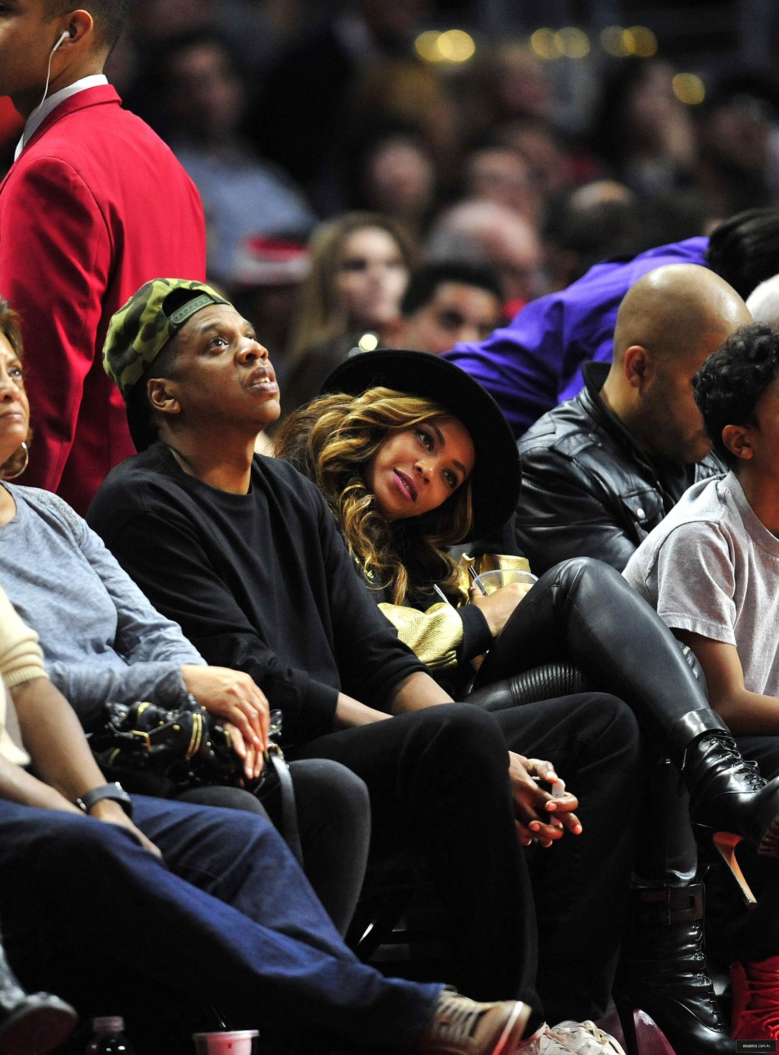 Beyonce attends Los Angeles Clippers vs Cleveland Cavaliers game