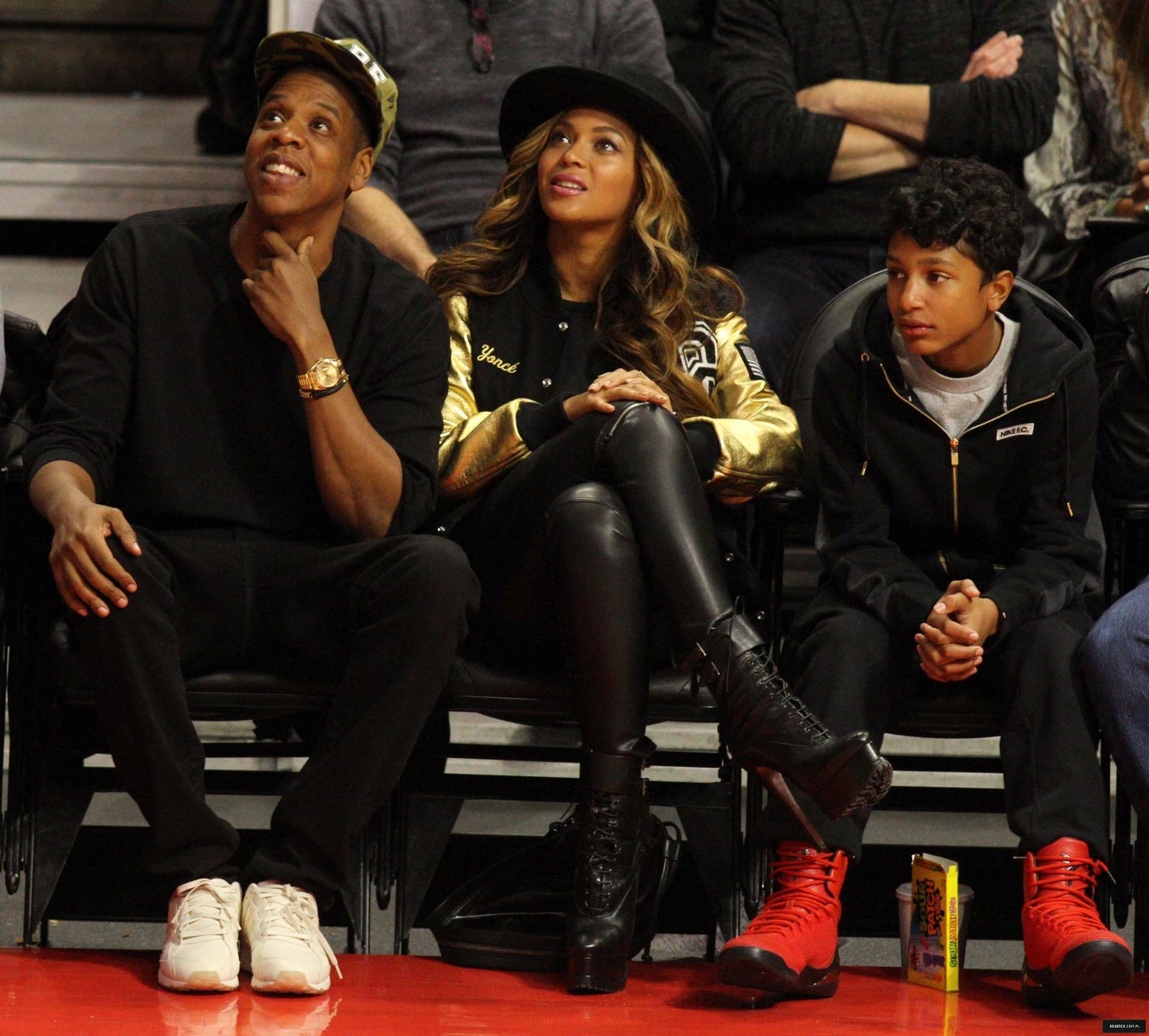 Beyonce attends Los Angeles Clippers vs Cleveland Cavaliers game