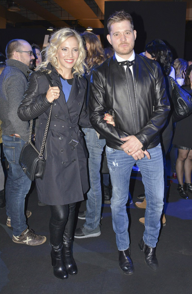 Luisana Lopilato arrives at the David Delfin Fashion Show