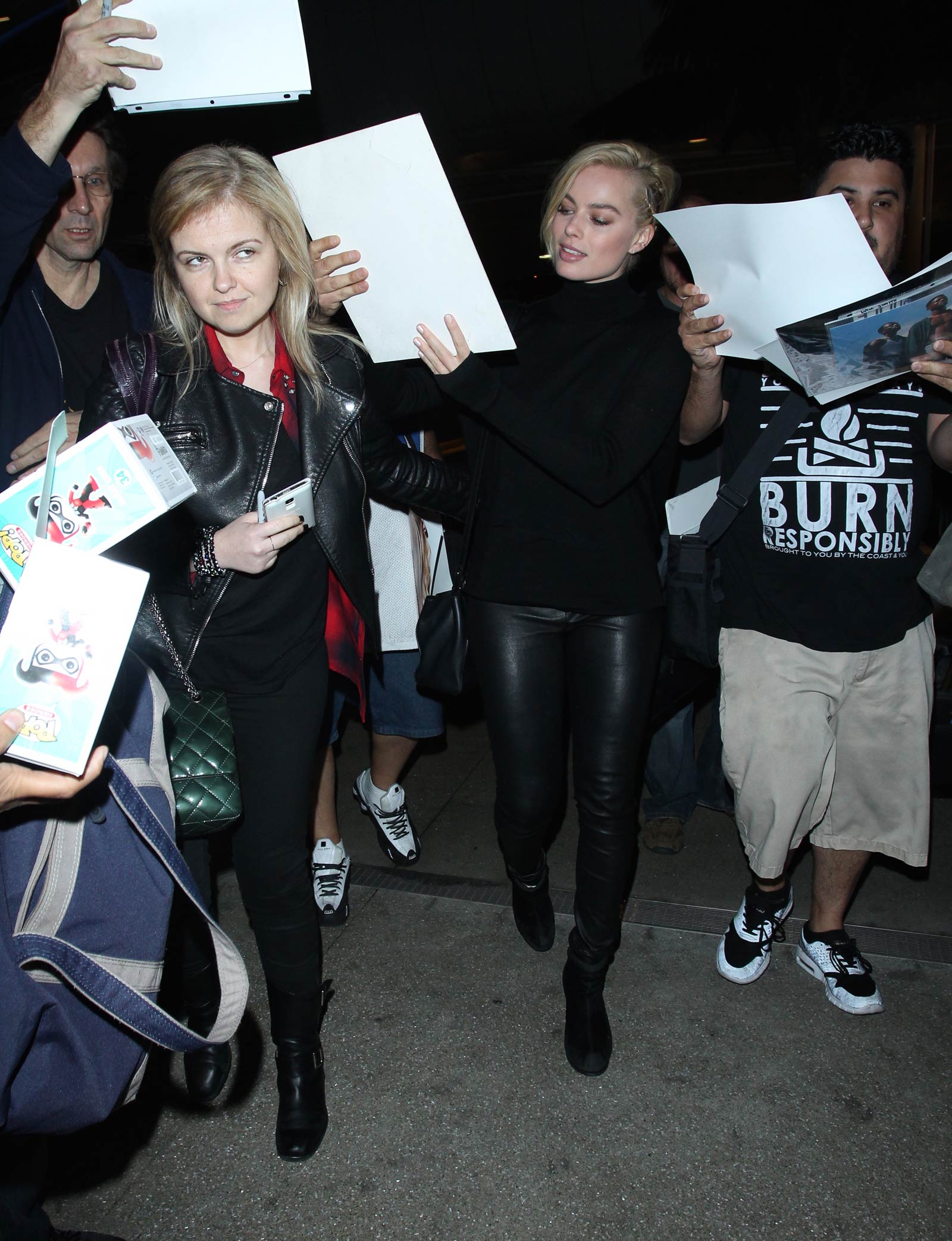 Margot Robbie LAX departure candids in Los Angeles