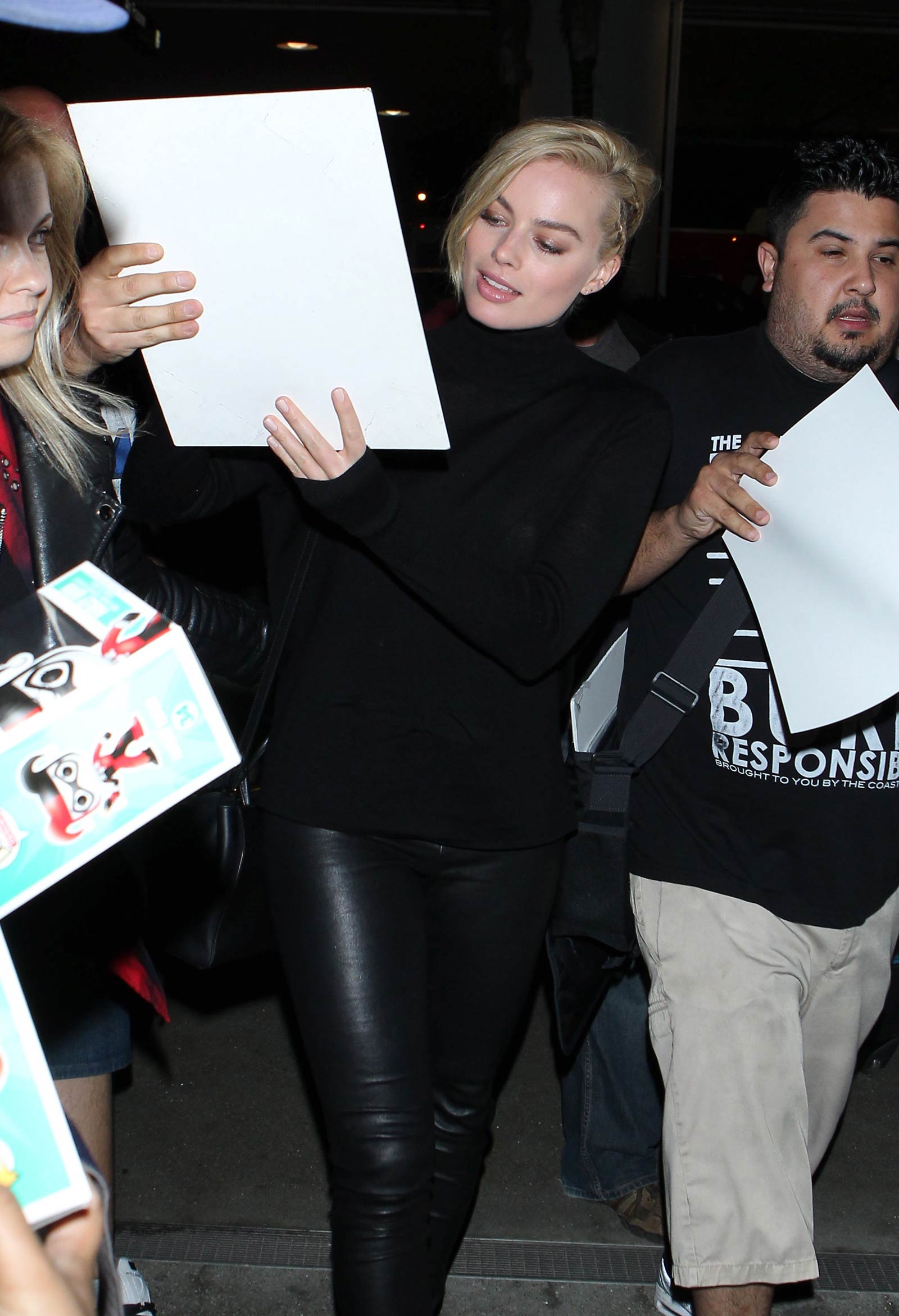 Margot Robbie LAX departure candids in Los Angeles