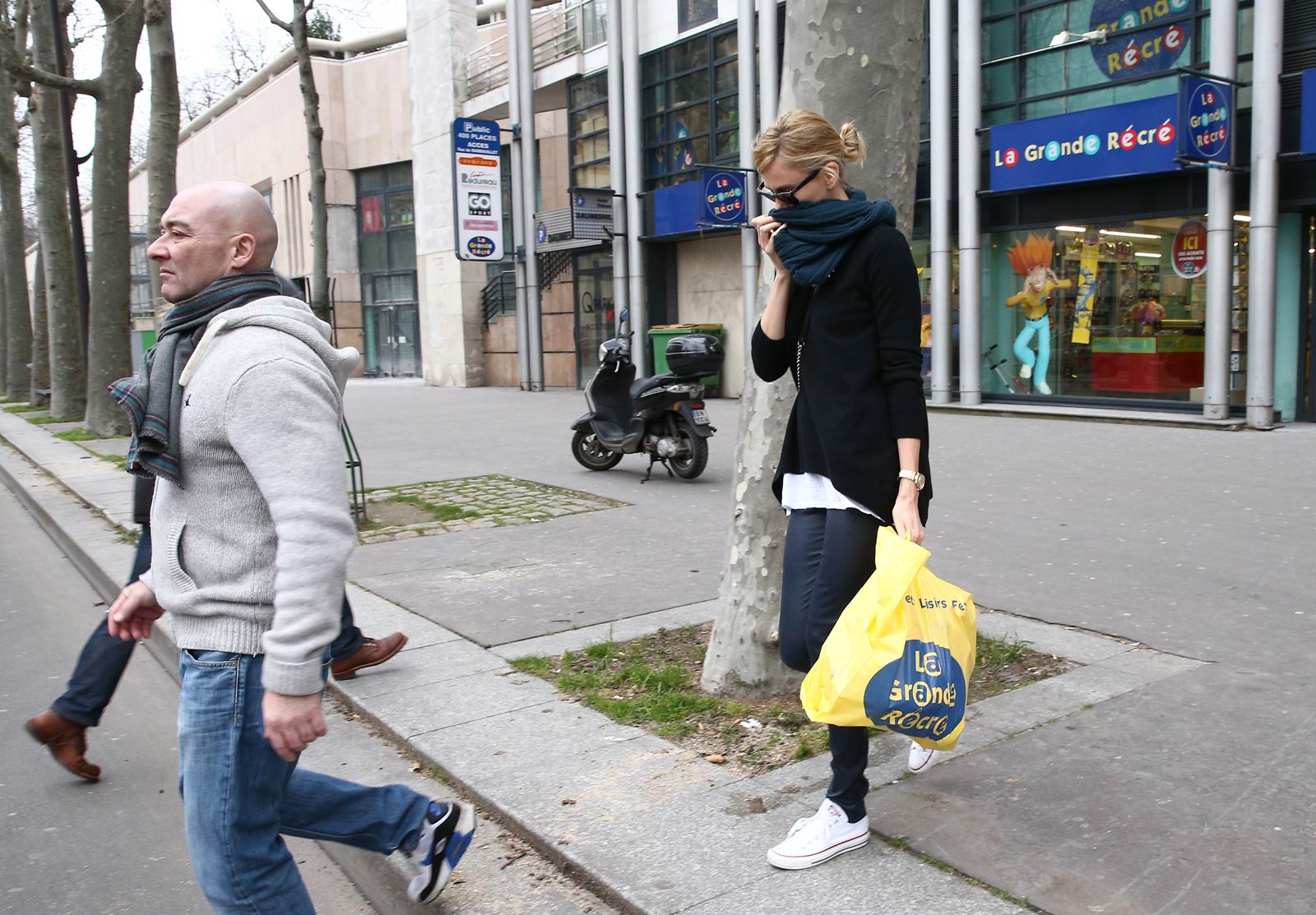 Charlize Theron at Le Voltaire restaurant