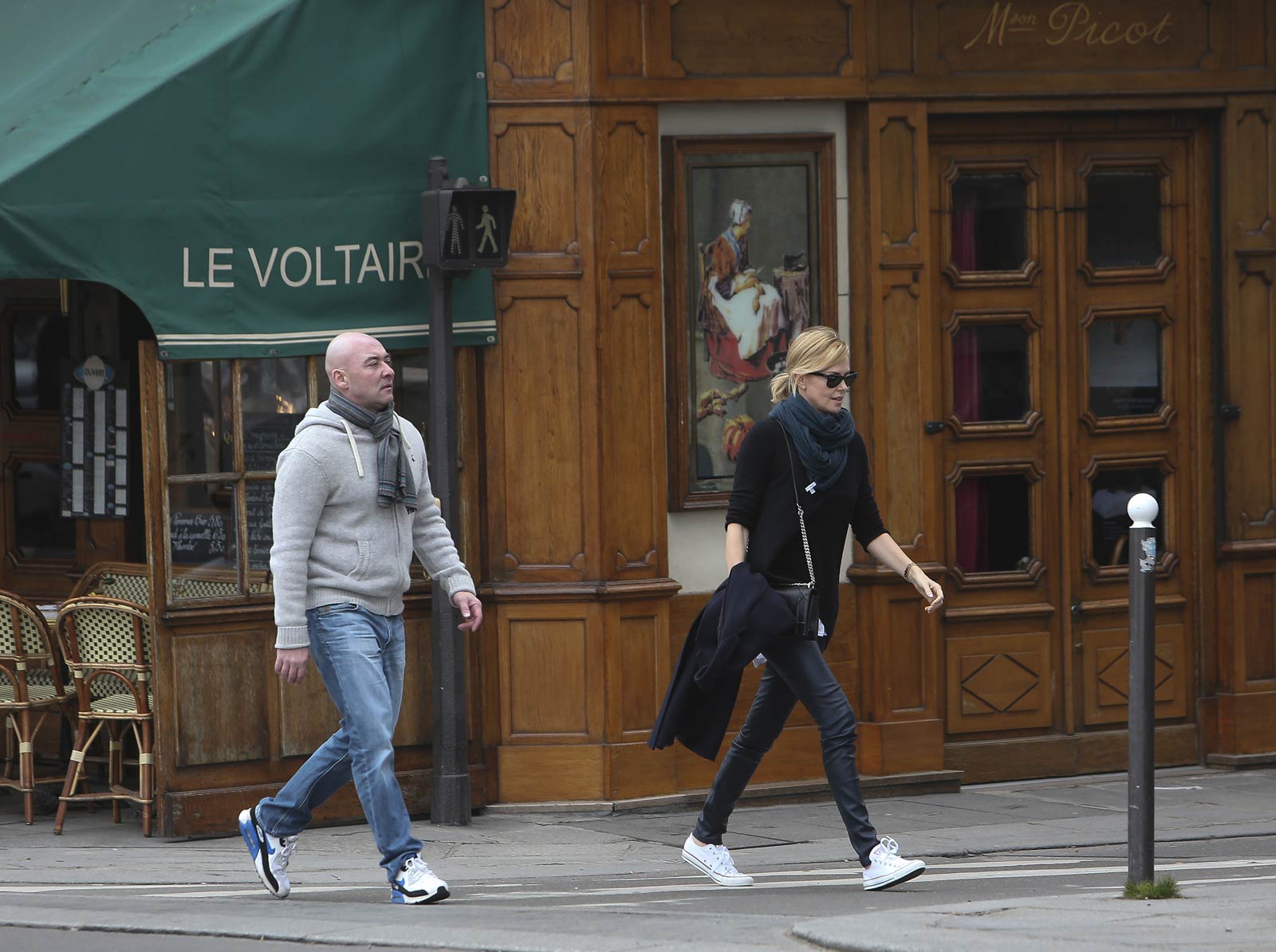 Charlize Theron at Le Voltaire restaurant