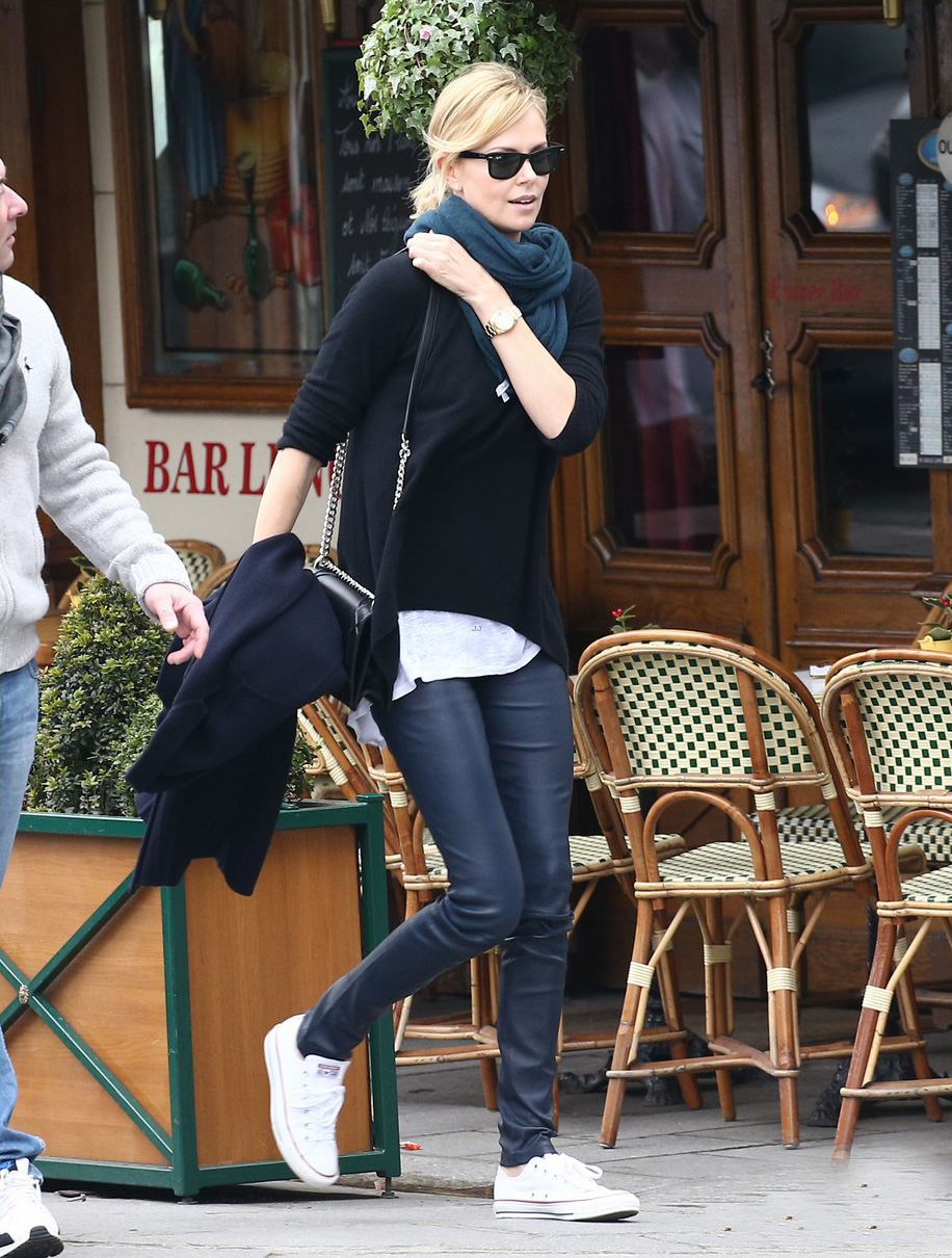 Charlize Theron at Le Voltaire restaurant