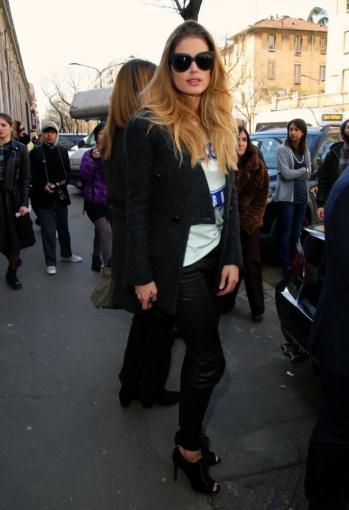 Doutzen Kroes leave the Fendi Fashion Show