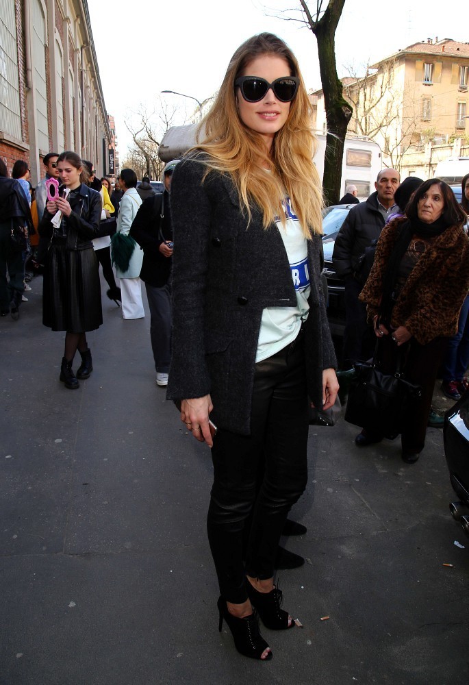 Doutzen Kroes leave the Fendi Fashion Show