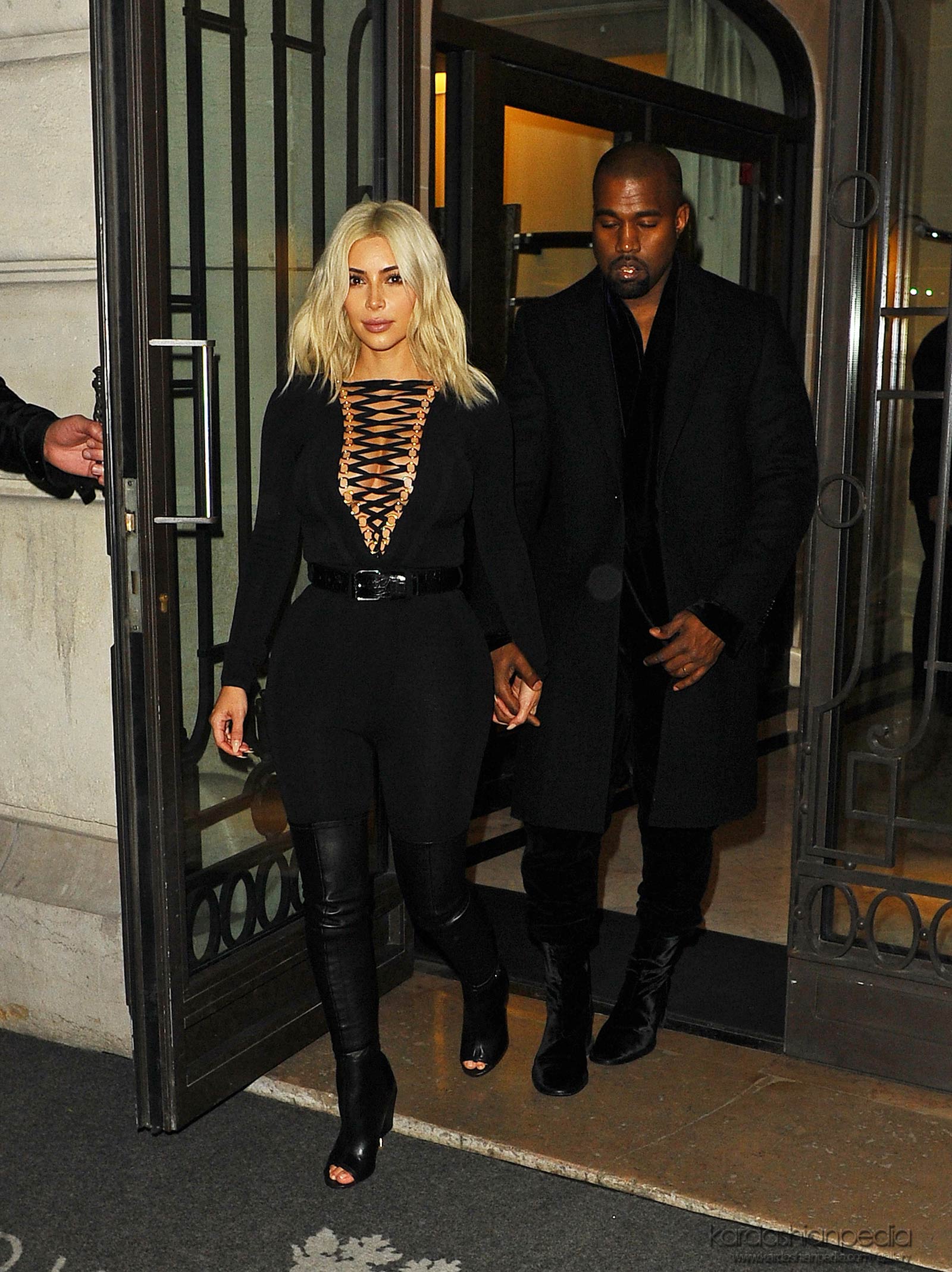 Kim Kardashian step out of her hotel