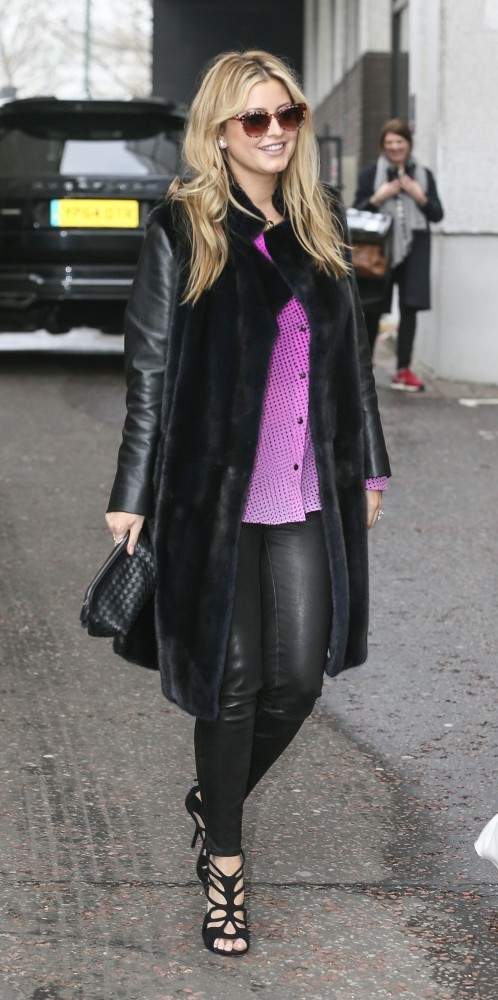 Holly Valance arrives at the ITV studios for a guest appearance on Lorraine