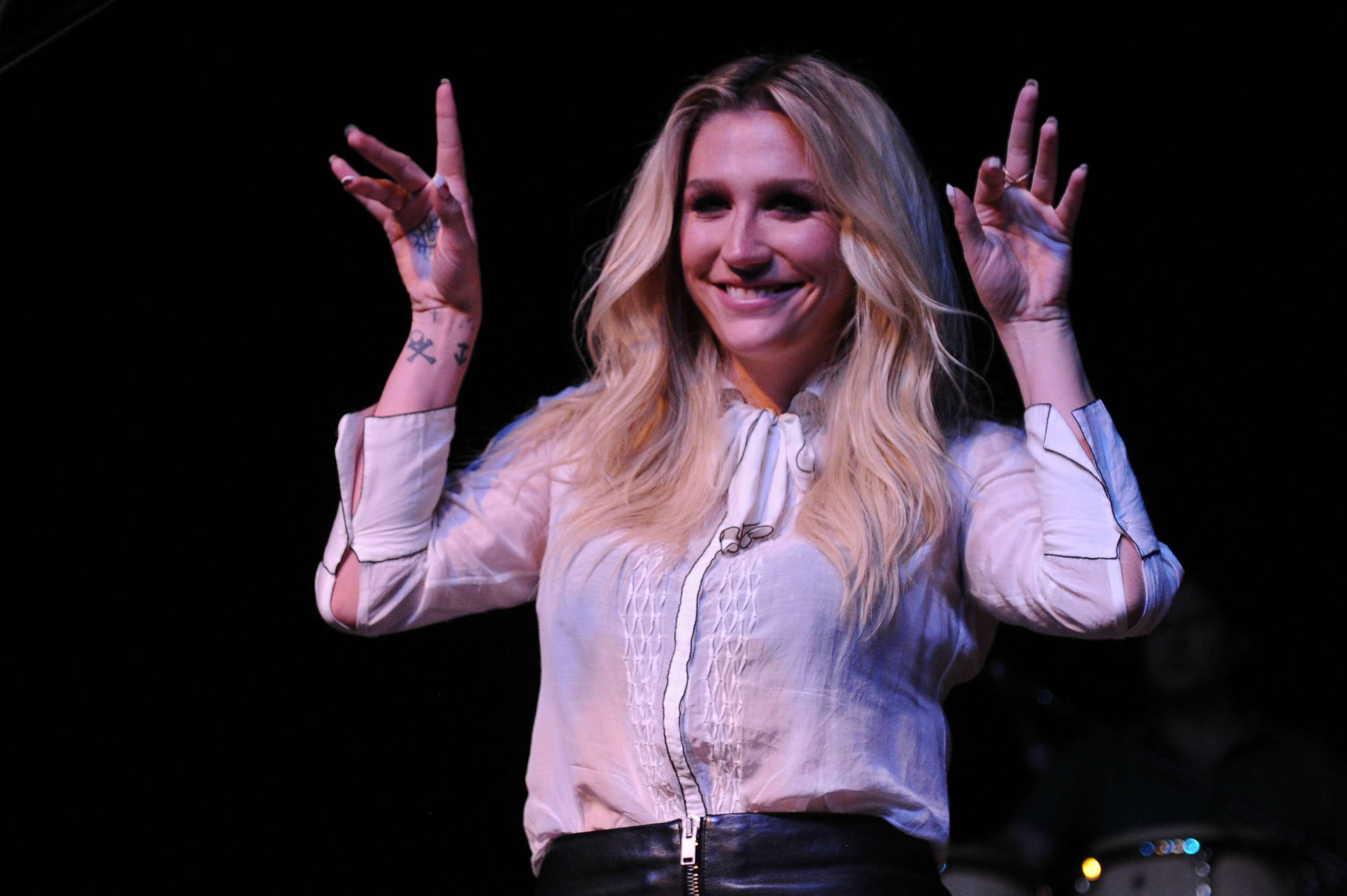 Kesha on stage at Brian Fest: A Night to Celebrate the Music of Brian Wilson