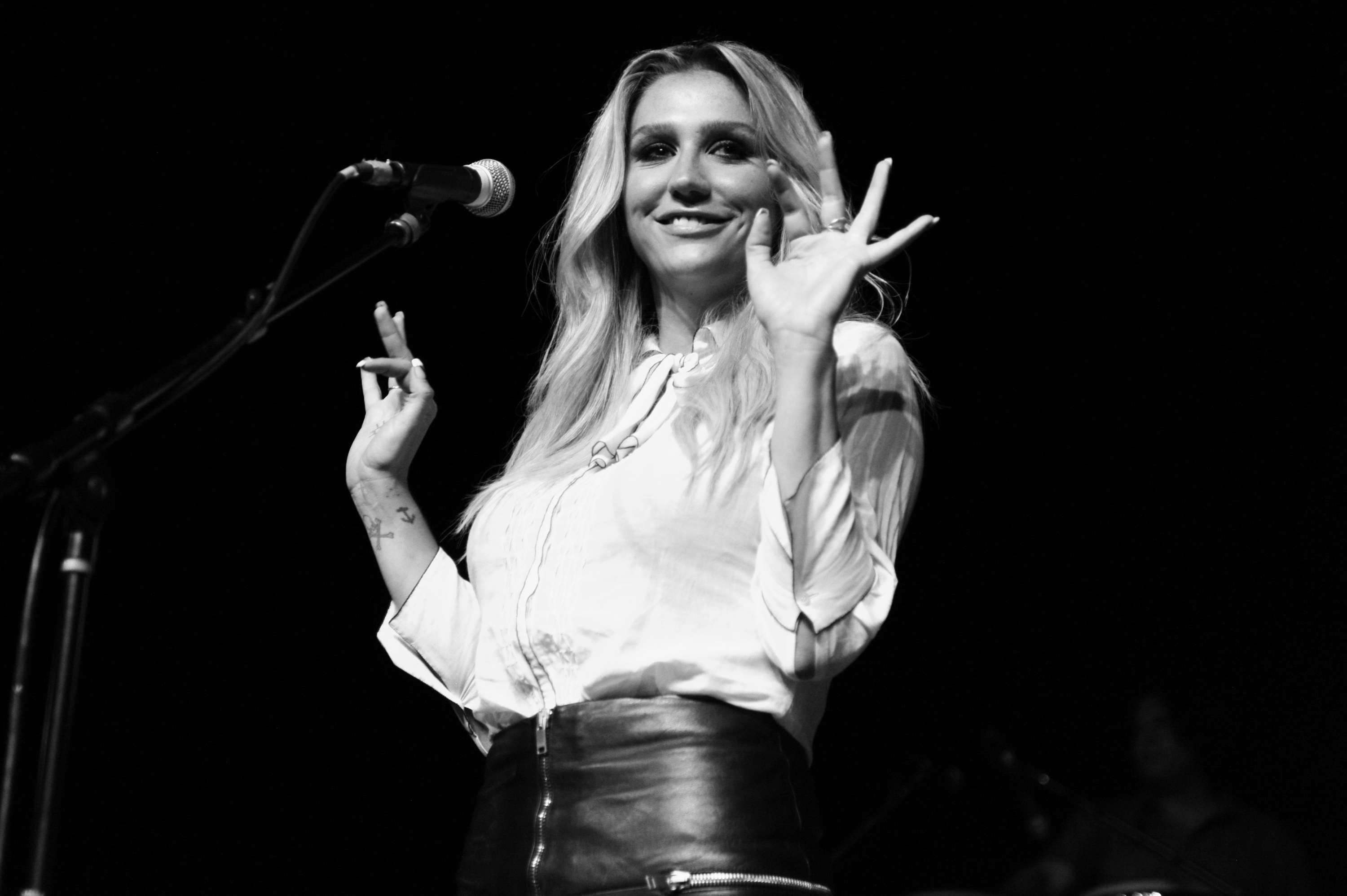 Kesha on stage at Brian Fest: A Night to Celebrate the Music of Brian Wilson