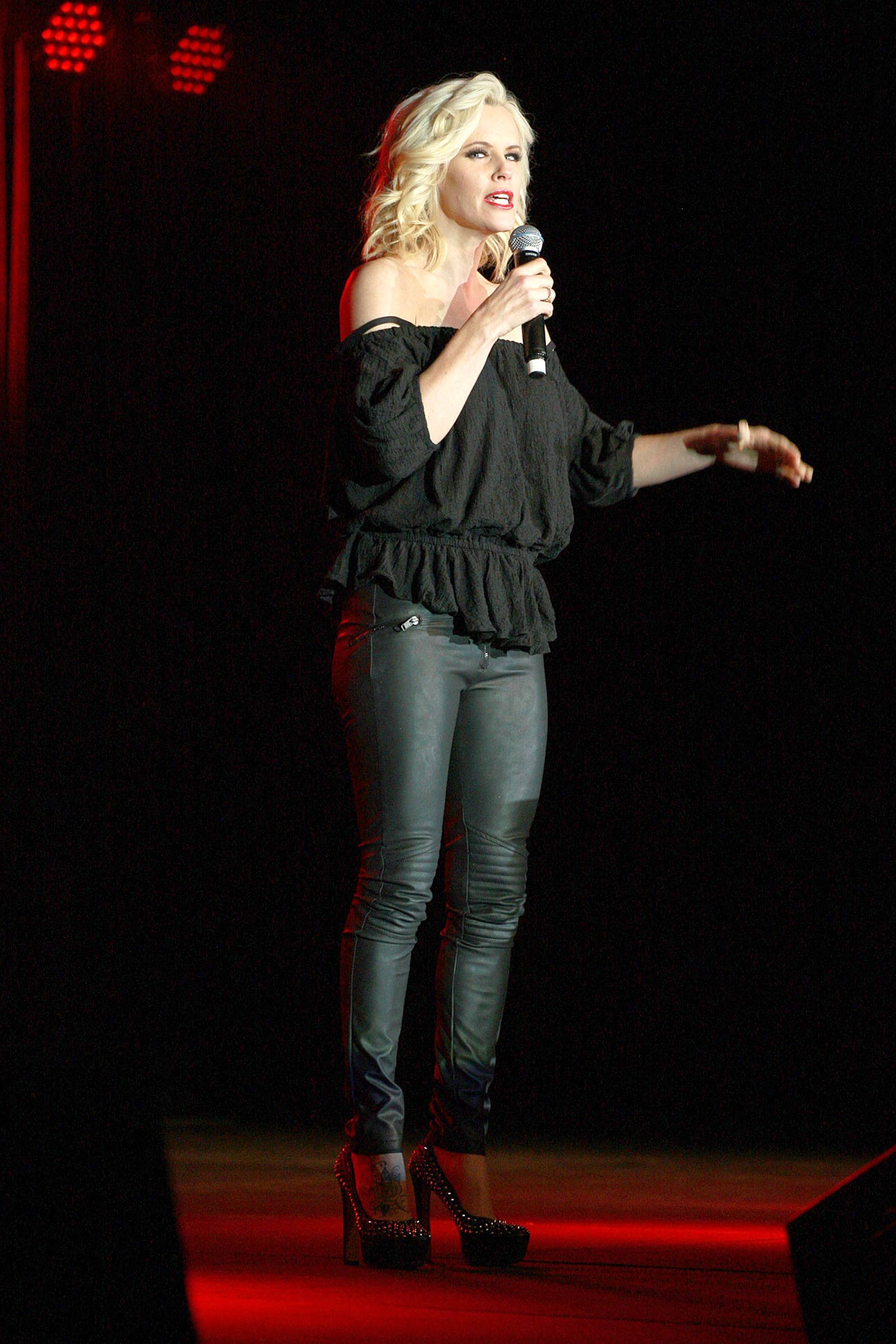 Jenny McCarthy Performing at Valley Forge Casino Resort