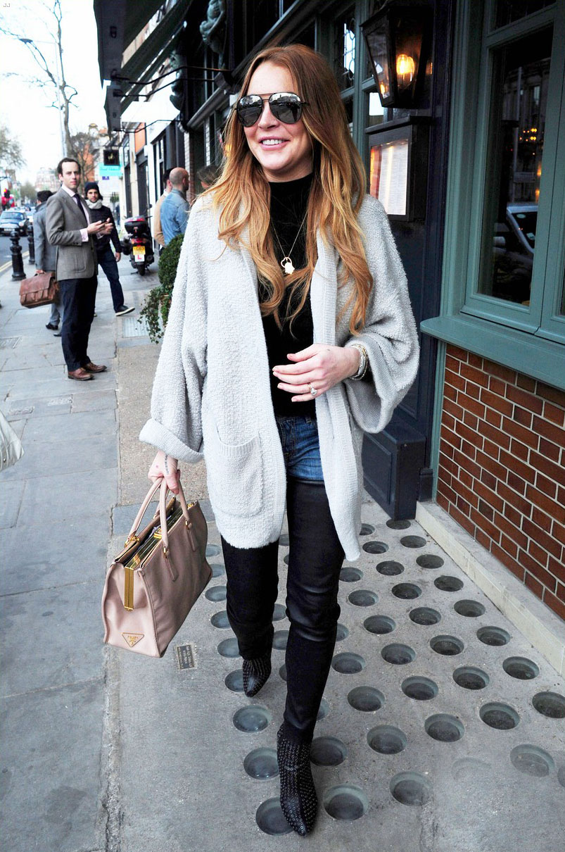 Lindsay Lohan at The Ivy restaurant