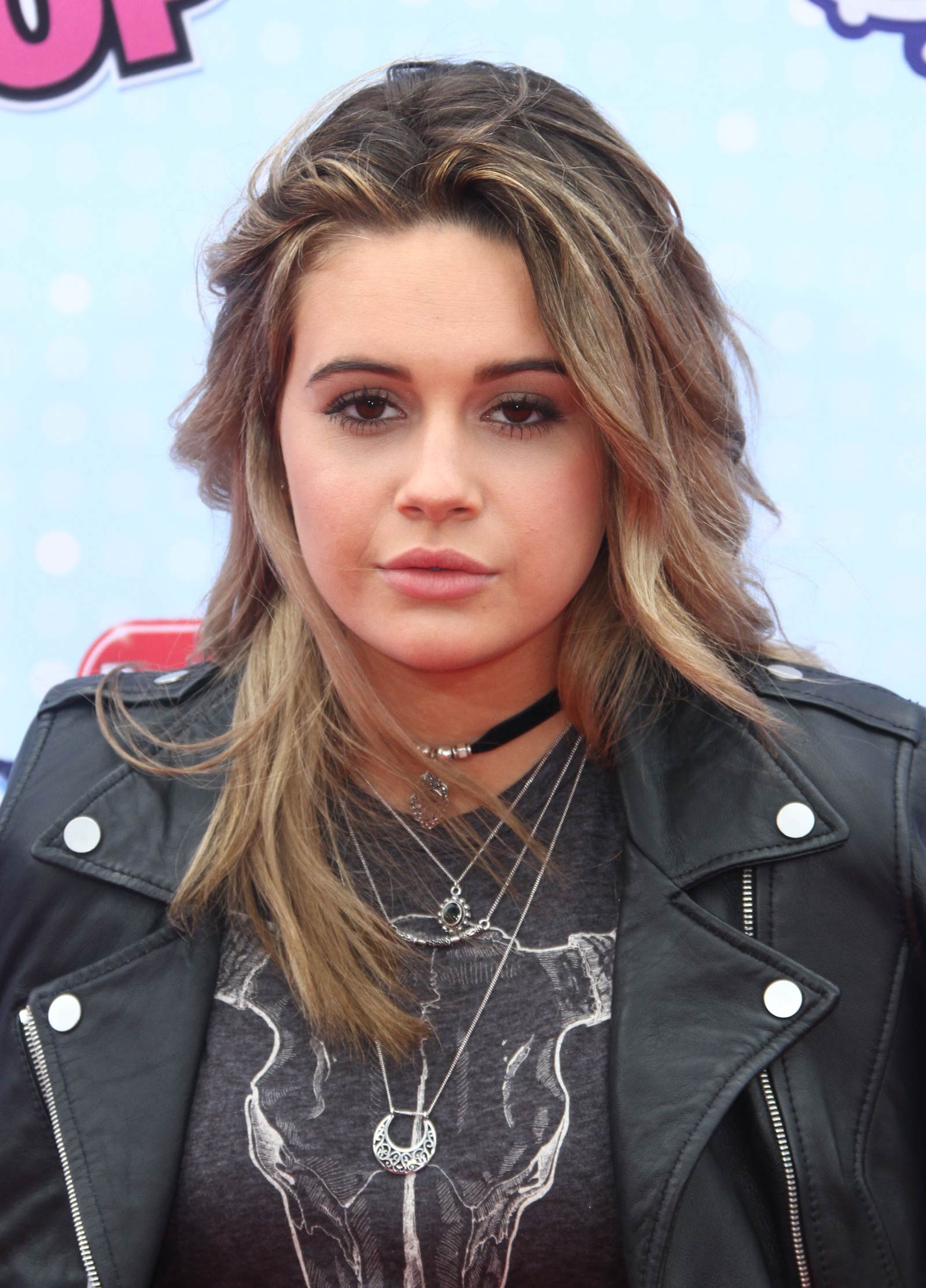 Beatrice Miller attends 2015 Radio Disney Music Awards