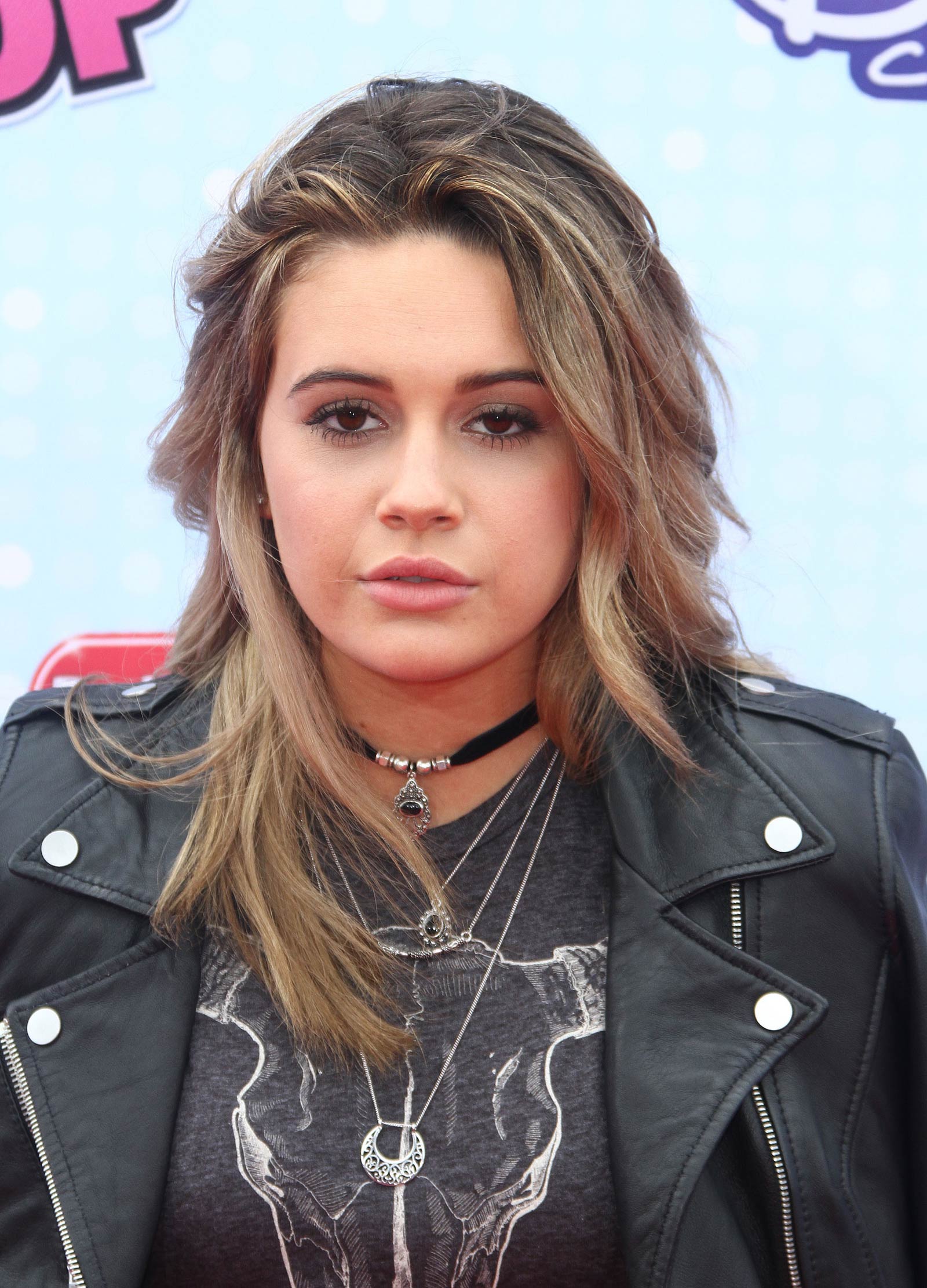 Beatrice Miller attends 2015 Radio Disney Music Awards