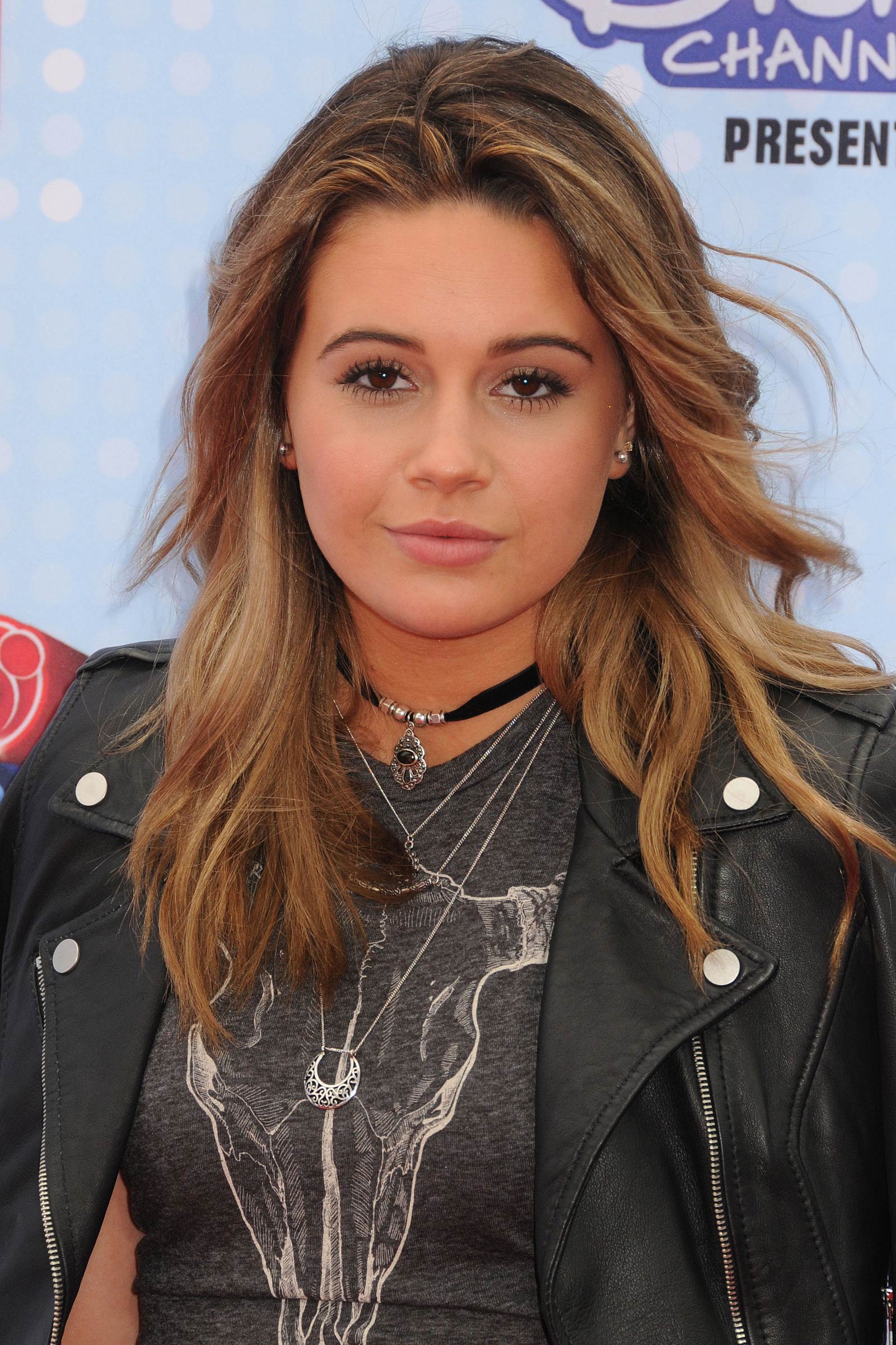 Beatrice Miller attends 2015 Radio Disney Music Awards