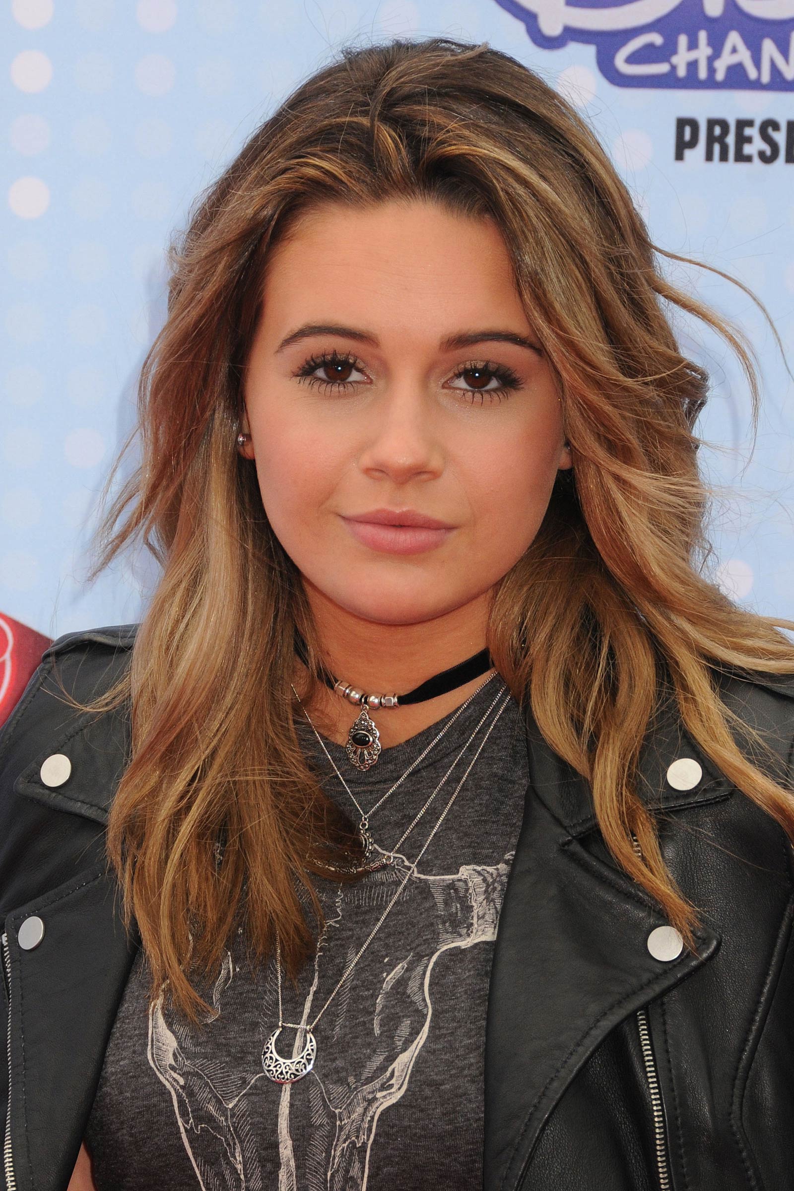 Beatrice Miller attends 2015 Radio Disney Music Awards