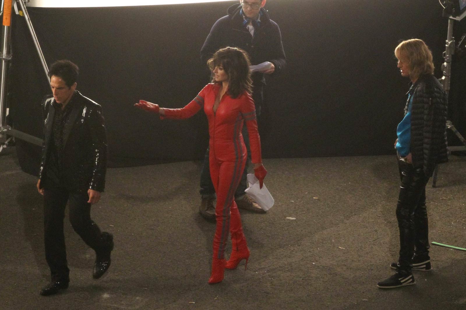 Penelope Cruz films some night scenes for Zoolander 2