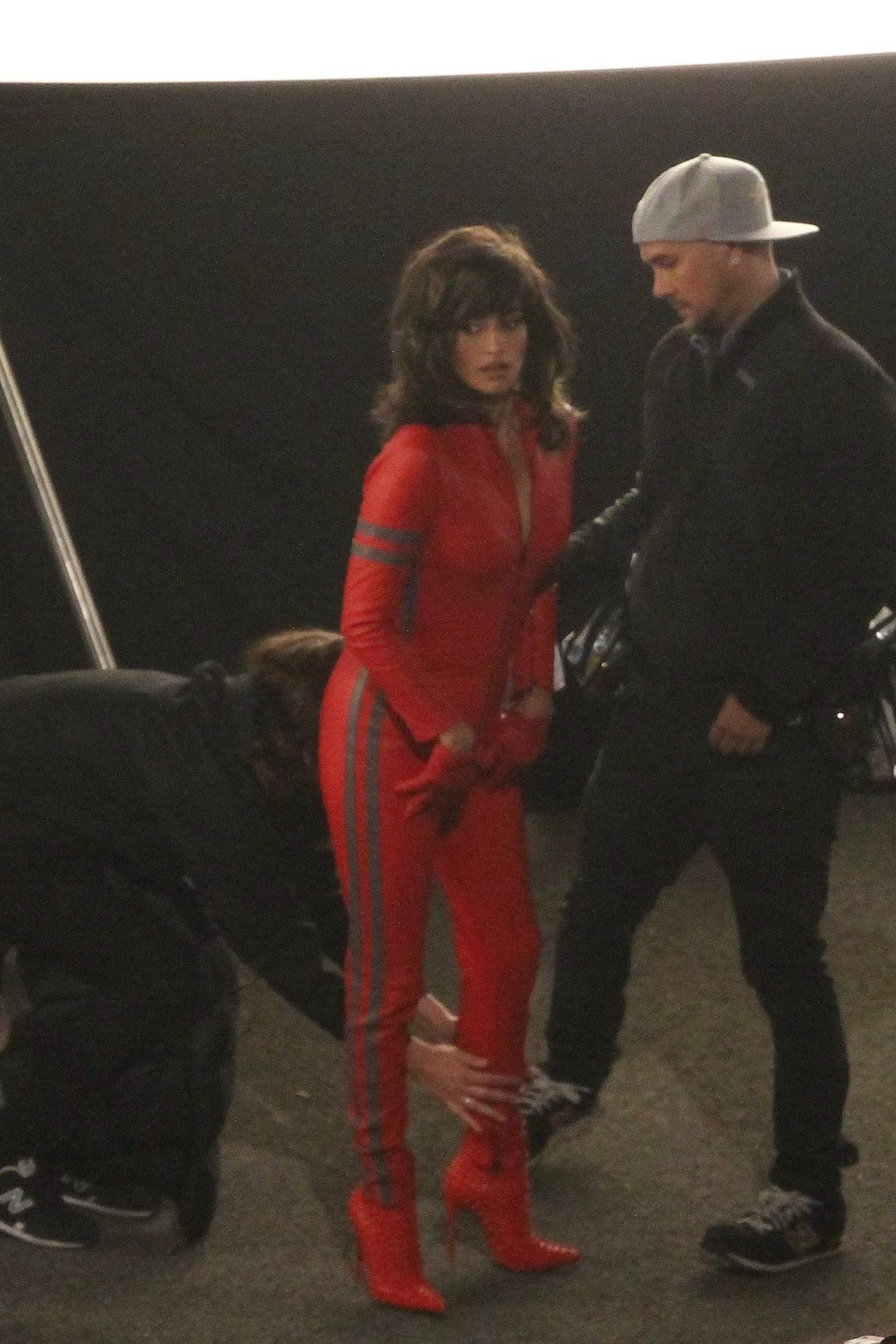 Penelope Cruz films some night scenes for Zoolander 2