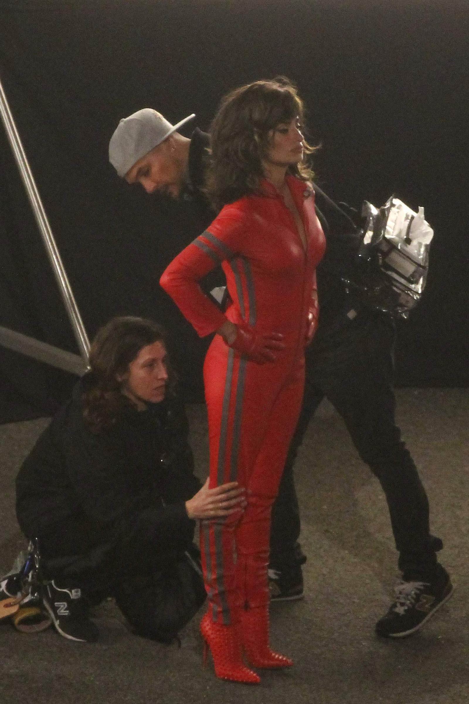 Penelope Cruz films some night scenes for Zoolander 2