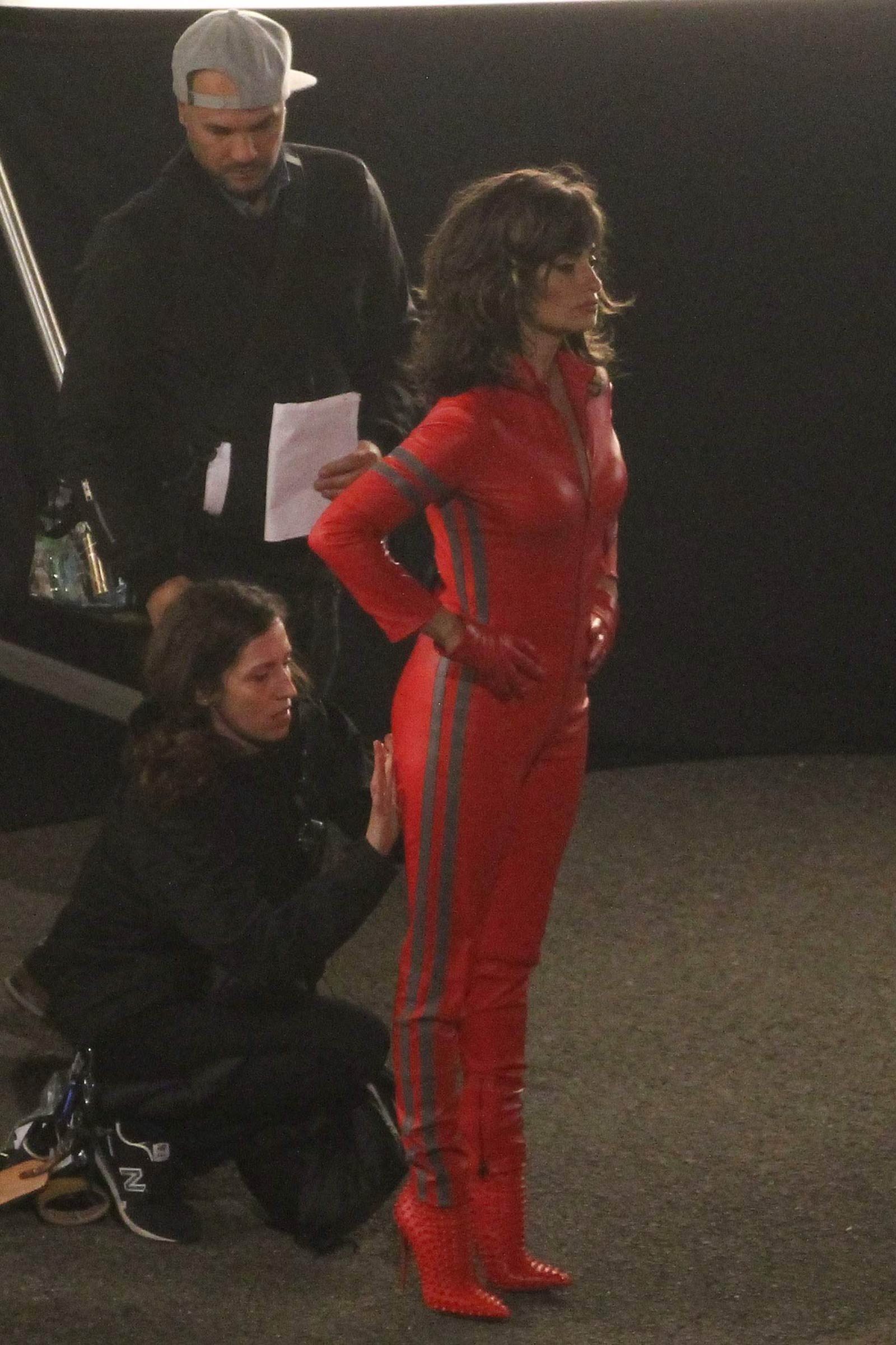 Penelope Cruz films some night scenes for Zoolander 2