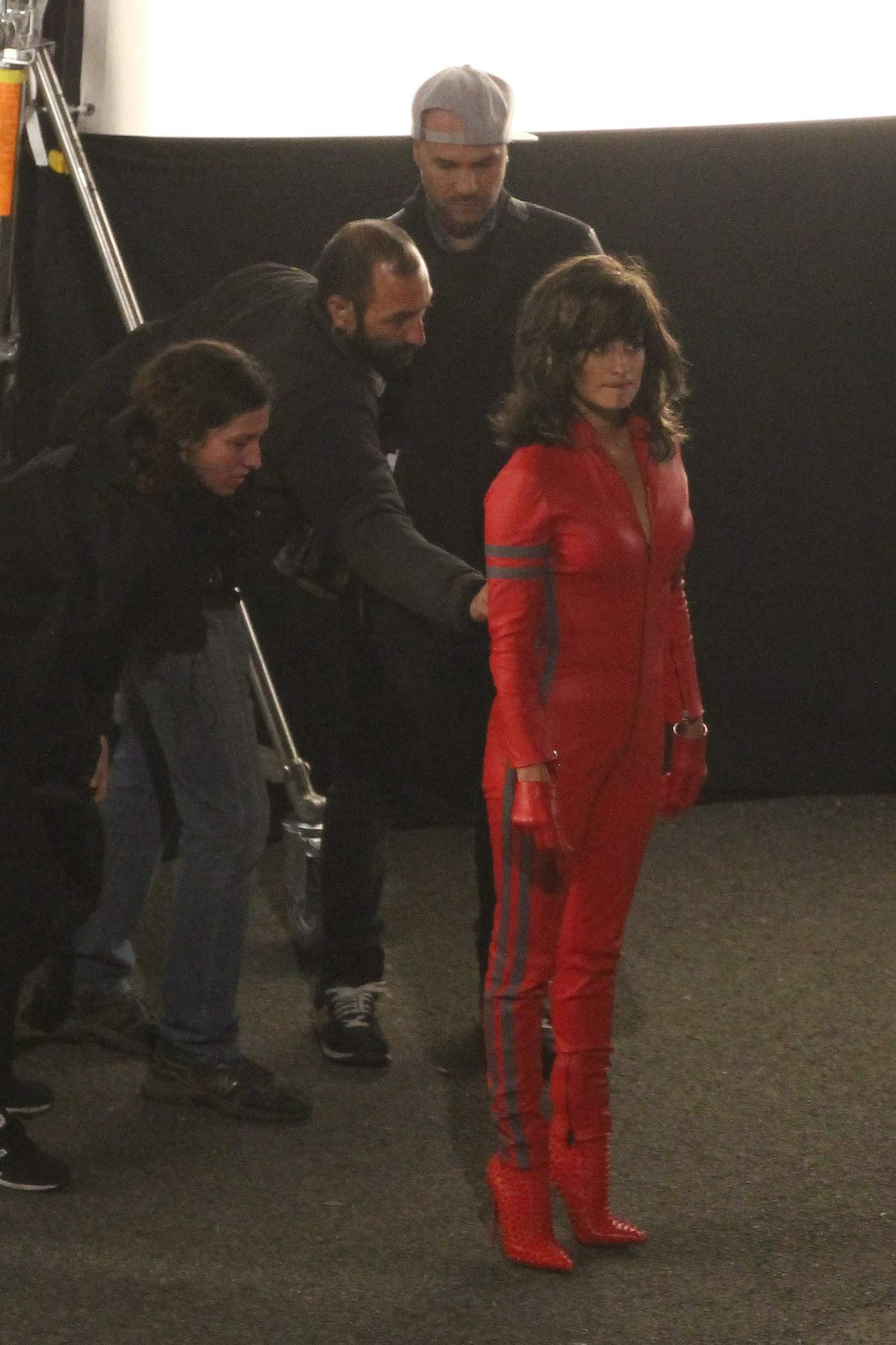 Penelope Cruz films some night scenes for Zoolander 2