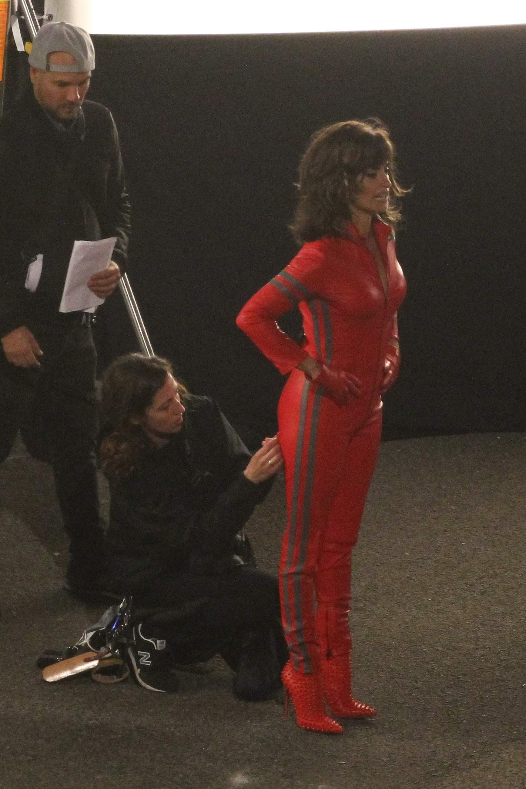 Penelope Cruz films some night scenes for Zoolander 2