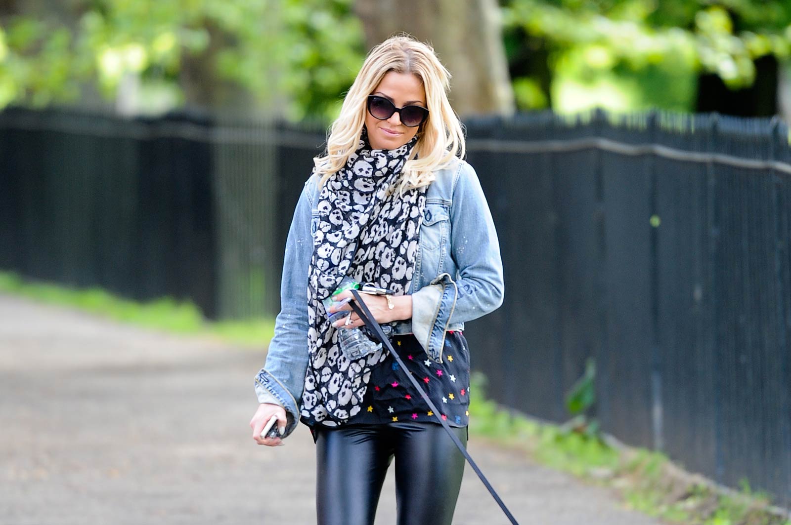 Sarah Harding walking her dog in Primrose Hill