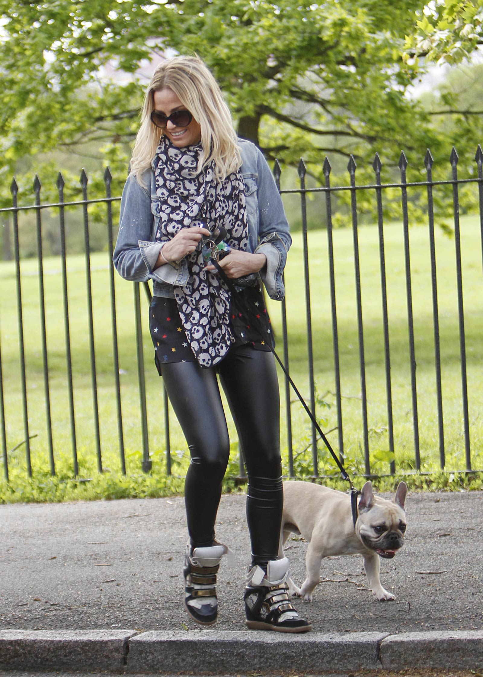 Sarah Harding walking her dog in Primrose Hill